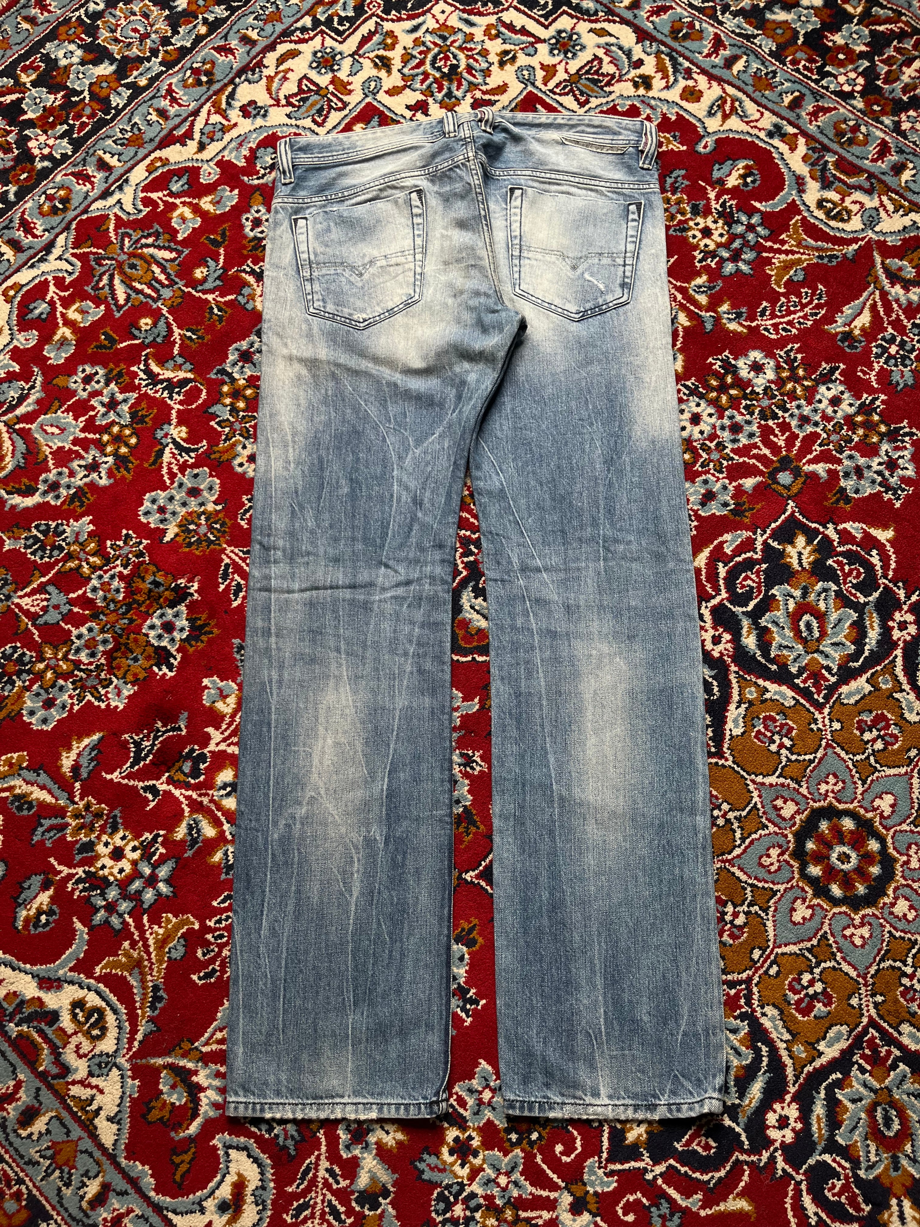 Diesel Safado Regular Straight Fit Light Washed Distressed JEANS - 34