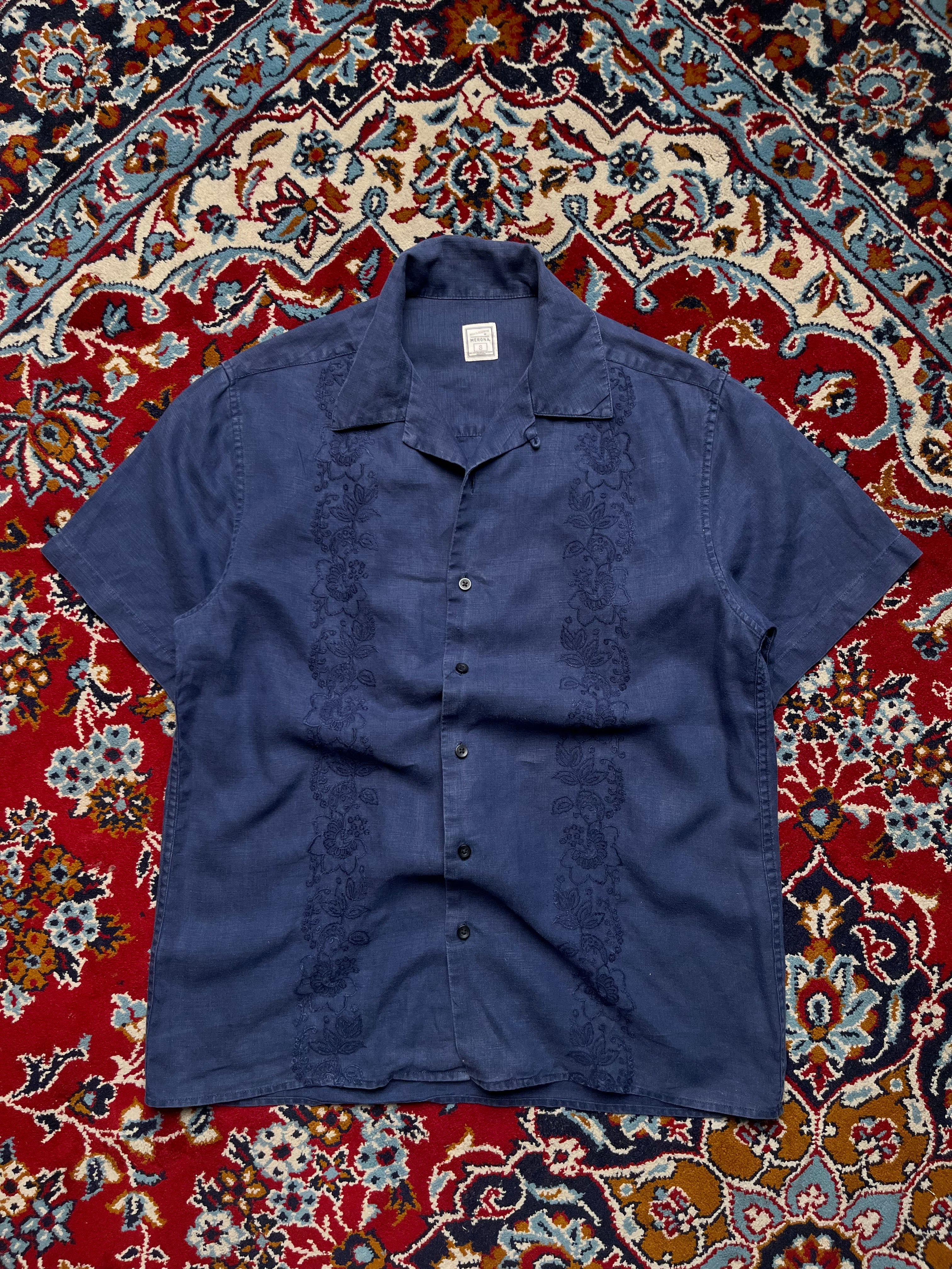 MERONA BLUE EMBROIDRED LINEN BUTTON DOWN SHIRT - M