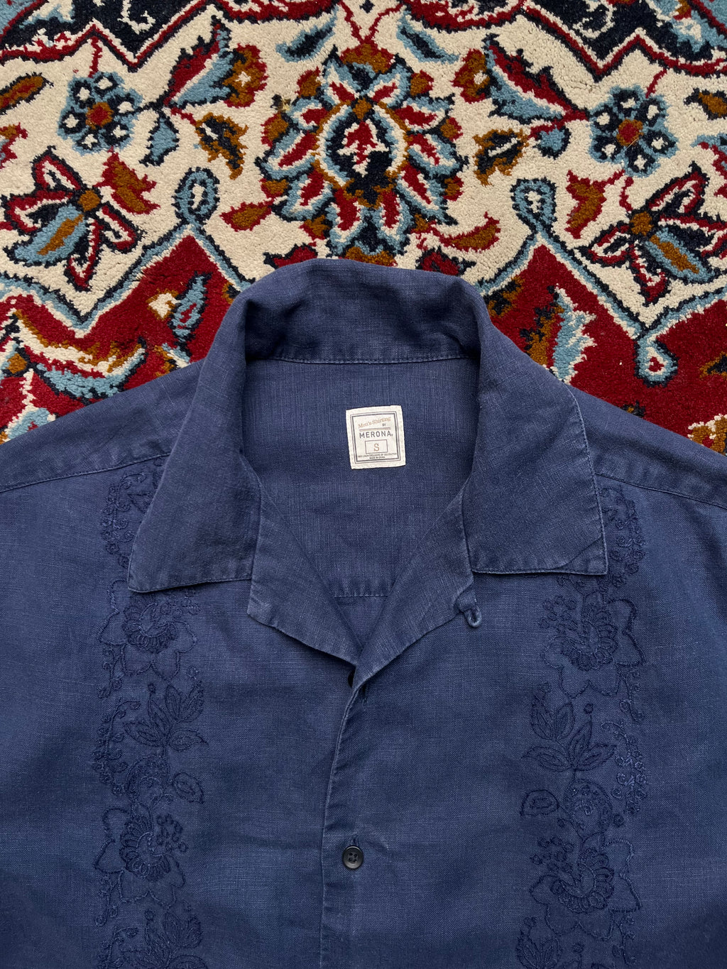MERONA BLUE EMBROIDRED LINEN BUTTON DOWN SHIRT - M