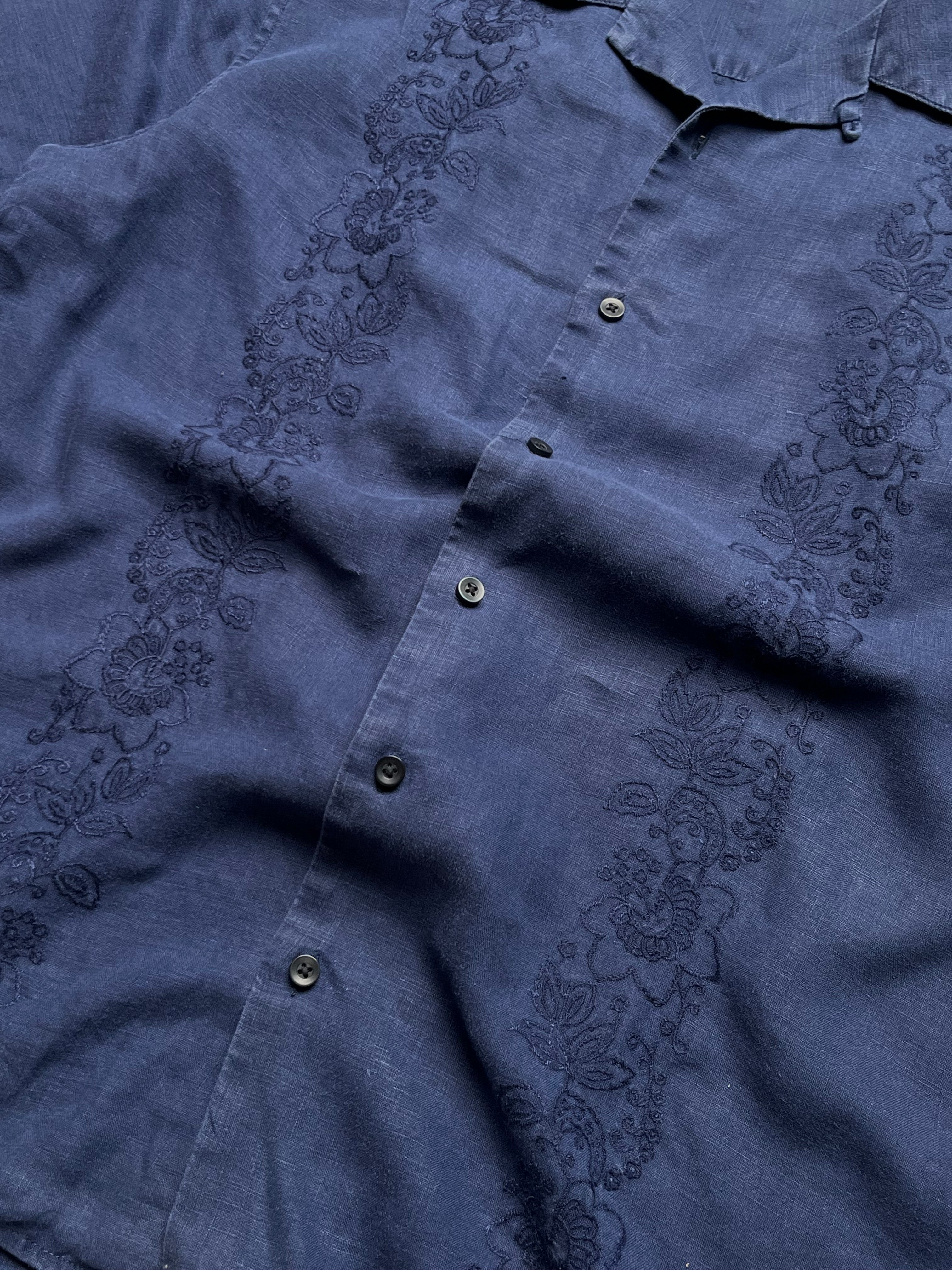 MERONA BLUE EMBROIDRED LINEN BUTTON DOWN SHIRT - M