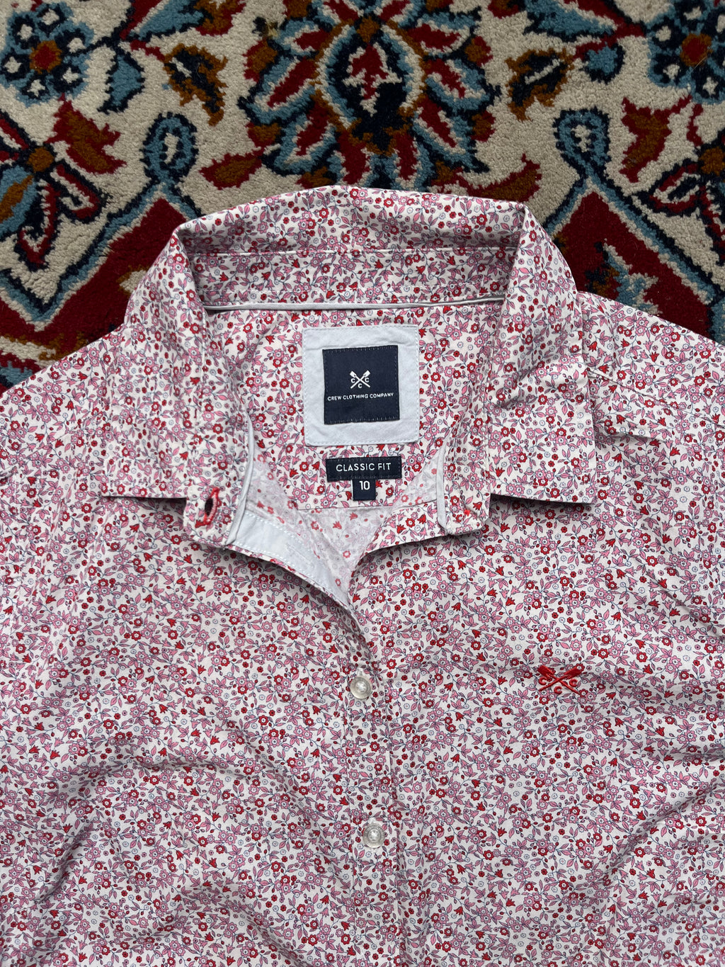 CREW CLOTHING COMPANY CLASSIC FIT FLORAL PRINT BUTTON DOWN WOMEN SHIRT - M