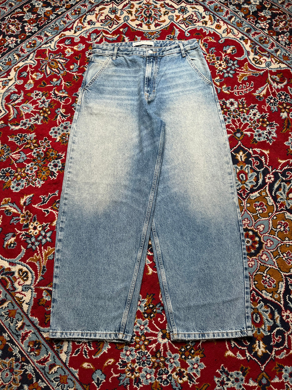 Bershka Light Washed Baggy Fit Streetwear Faded JEANS - 32