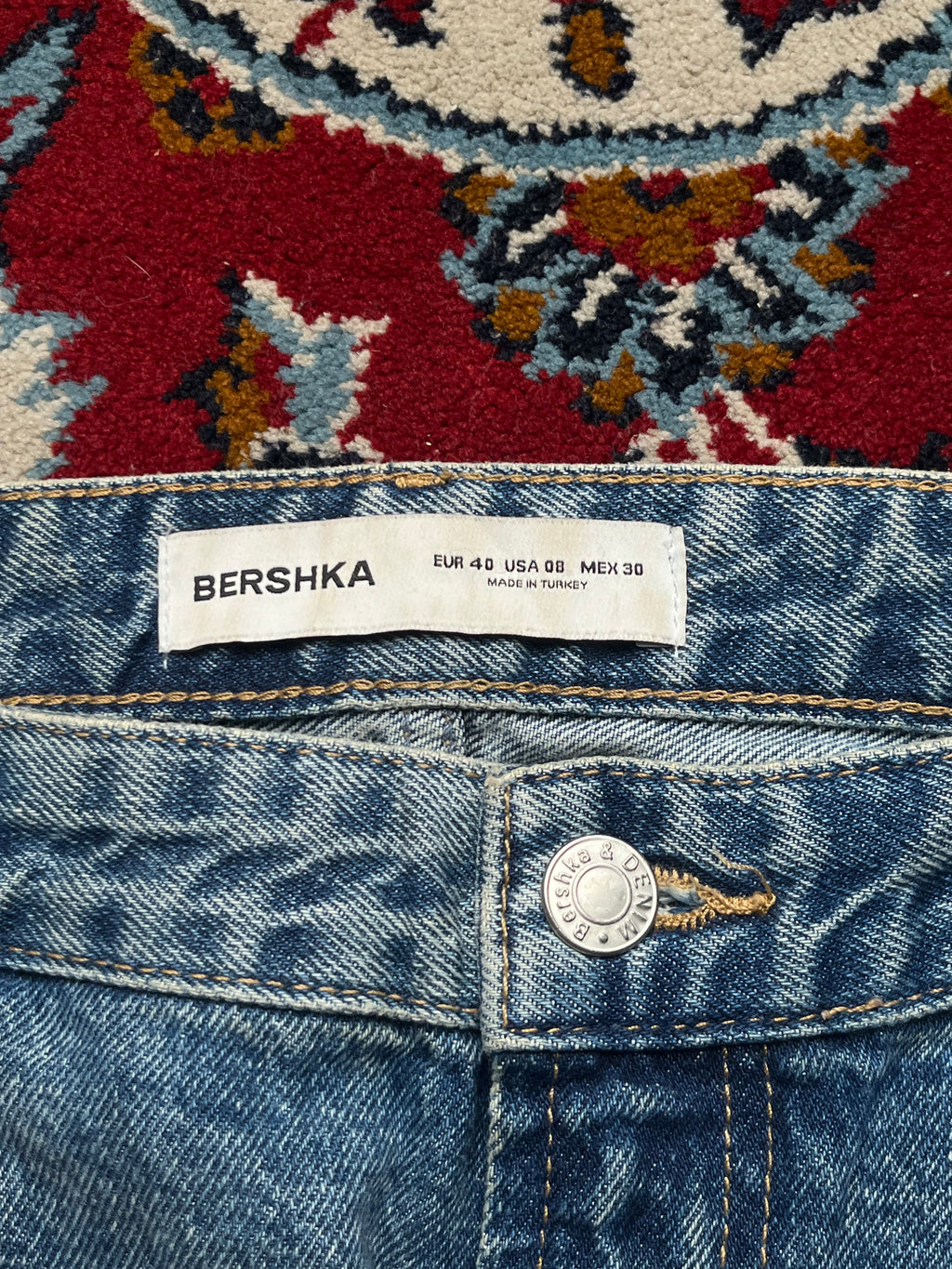 Bershka Light Washed Baggy Fit Streetwear Faded JEANS - 32