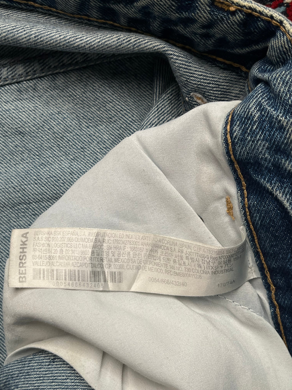 Bershka Light Washed Baggy Fit Streetwear Faded JEANS - 32