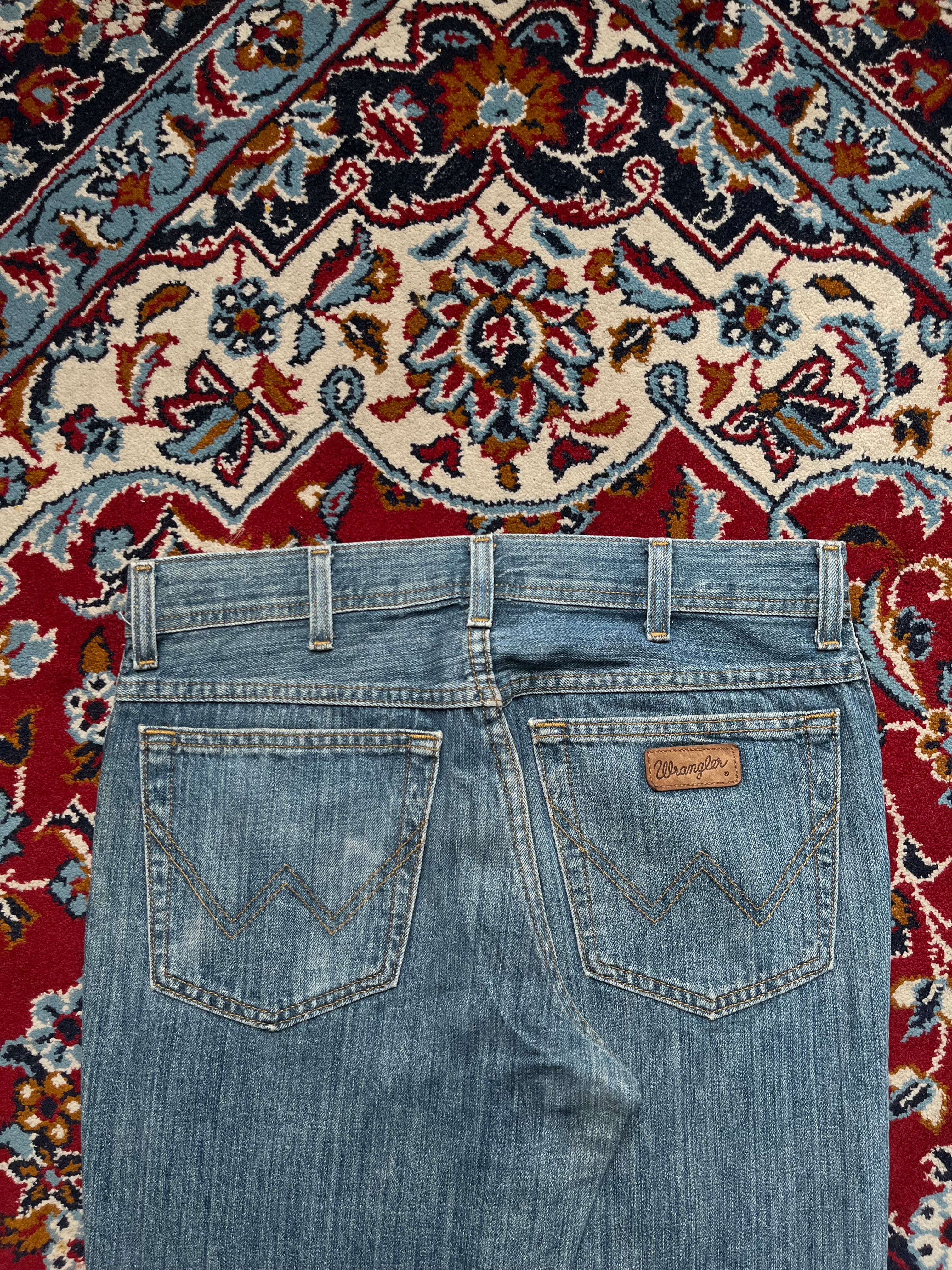 Wrangler Authentics Straight Fit Light Washed Jeans - 30
