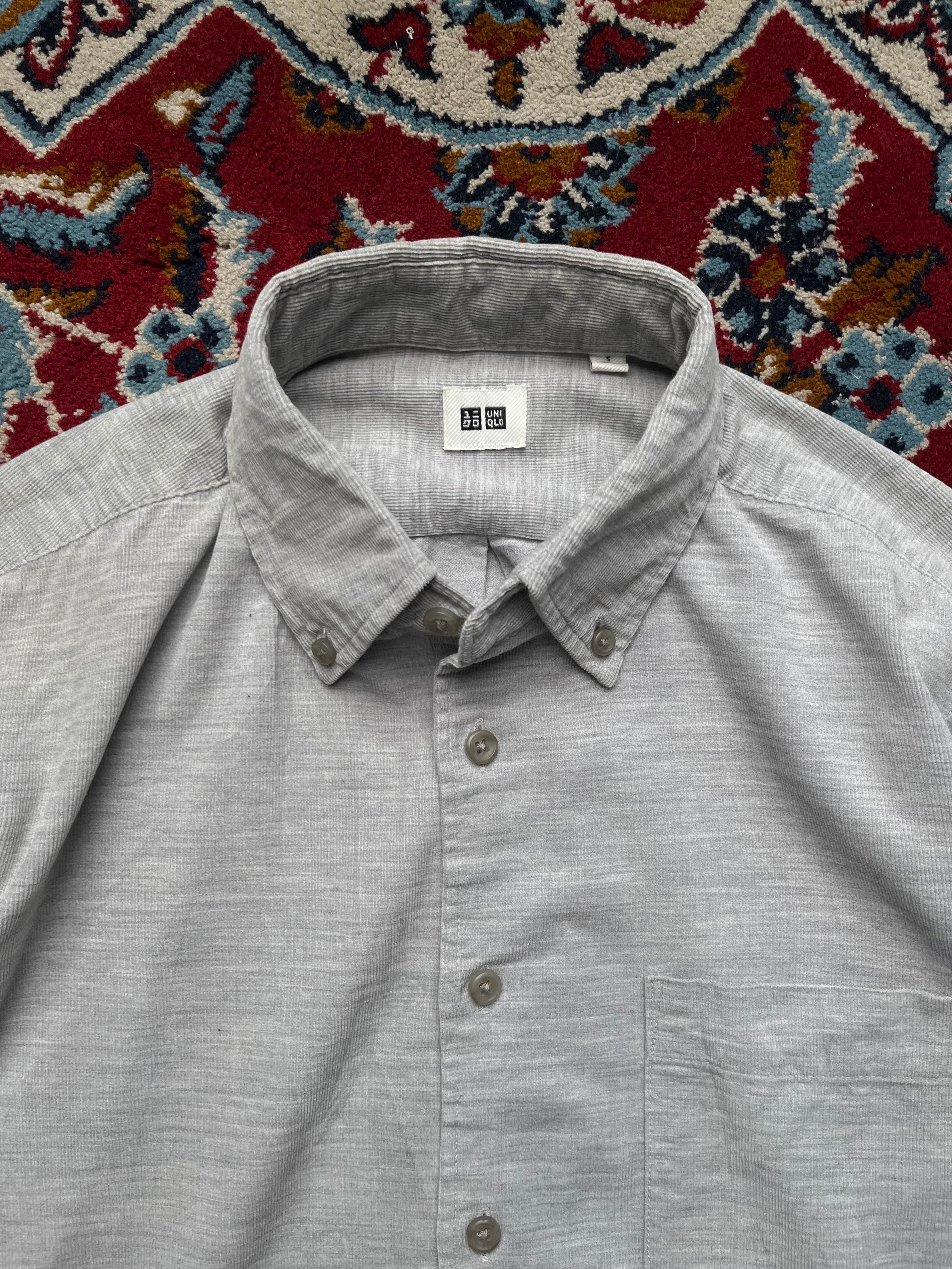 UNIQLO Light Gray Fine Corduroy Button Down Shirt - S
