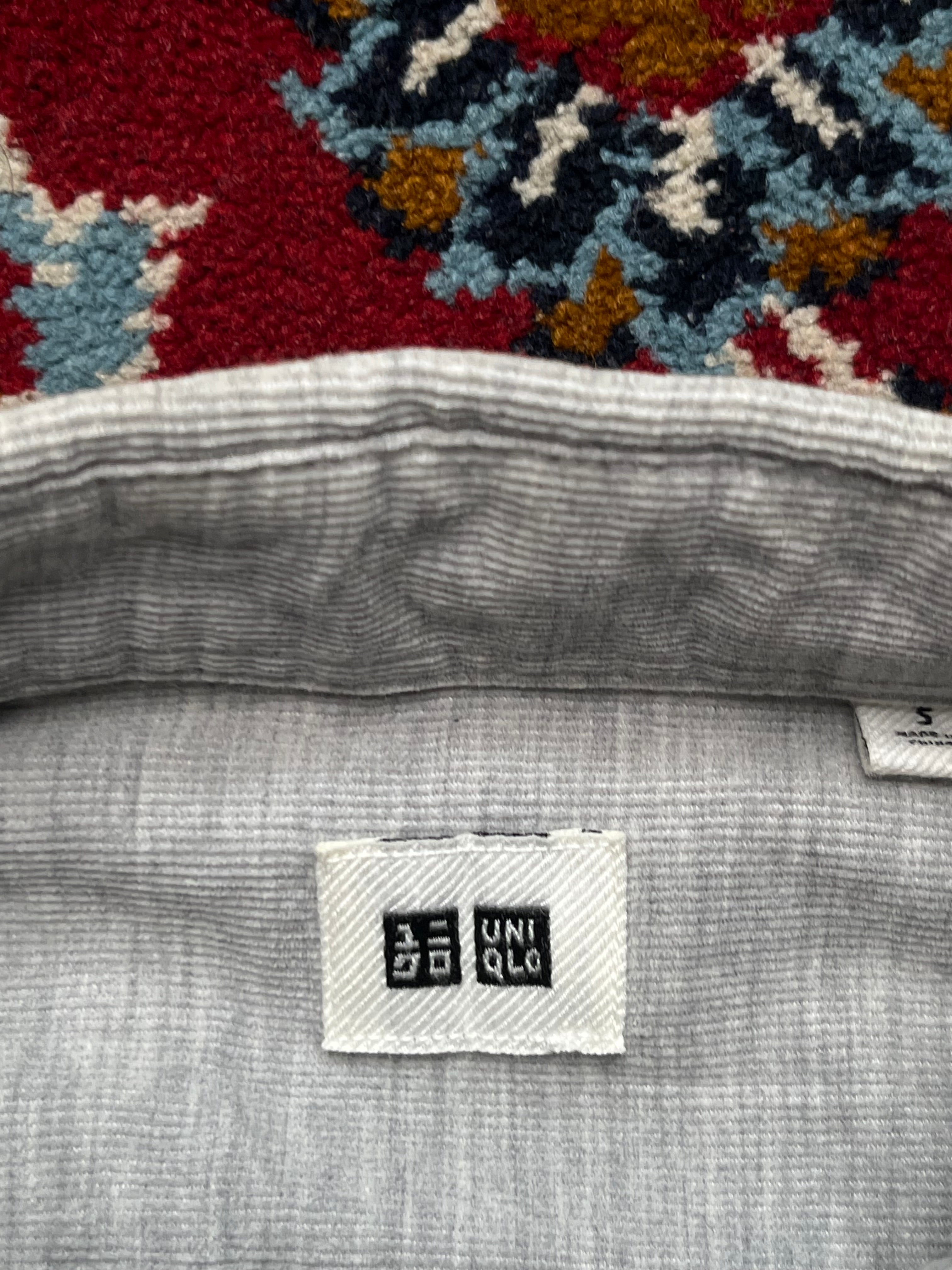 UNIQLO Light Gray Fine Corduroy Button Down Shirt - S