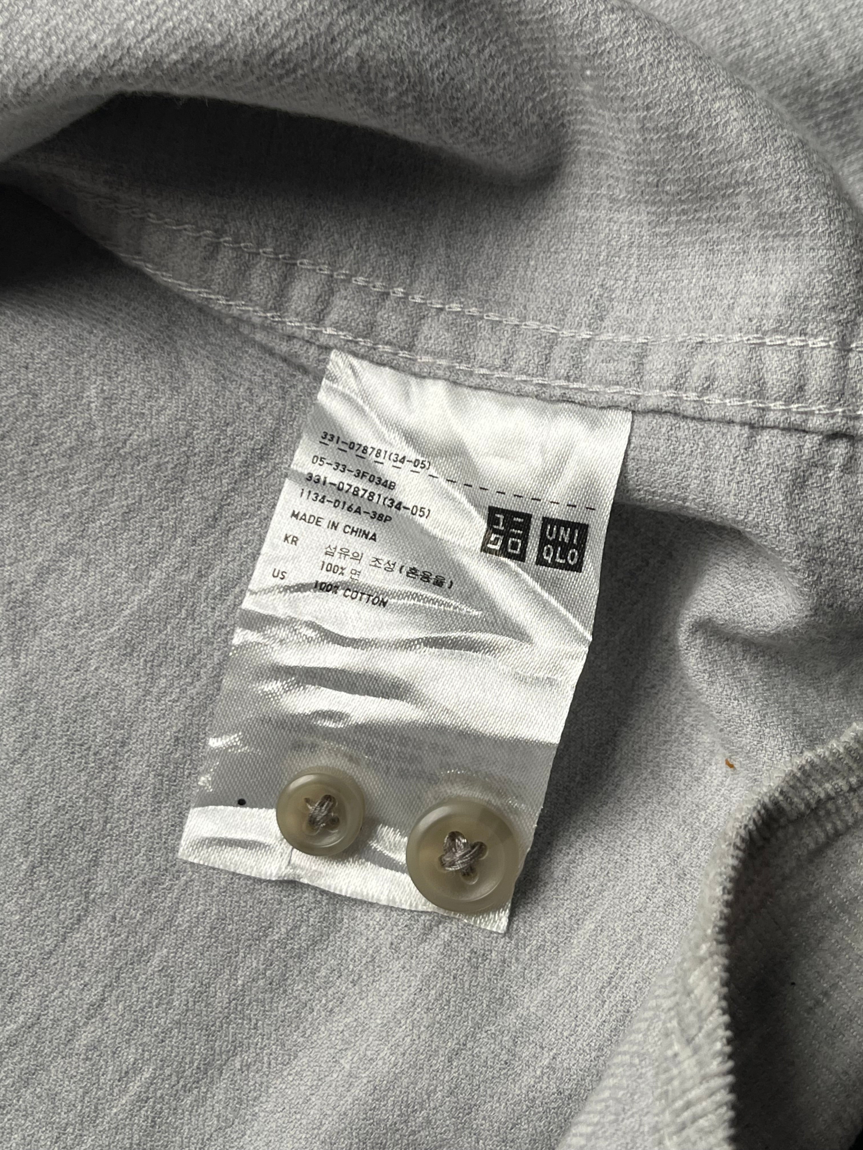 UNIQLO Light Gray Fine Corduroy Button Down Shirt - S