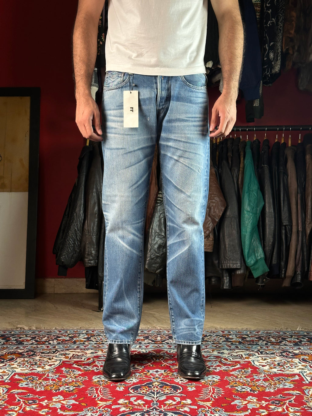 REPLAY Straight FIT Light WashED Distressed JEANS - 34