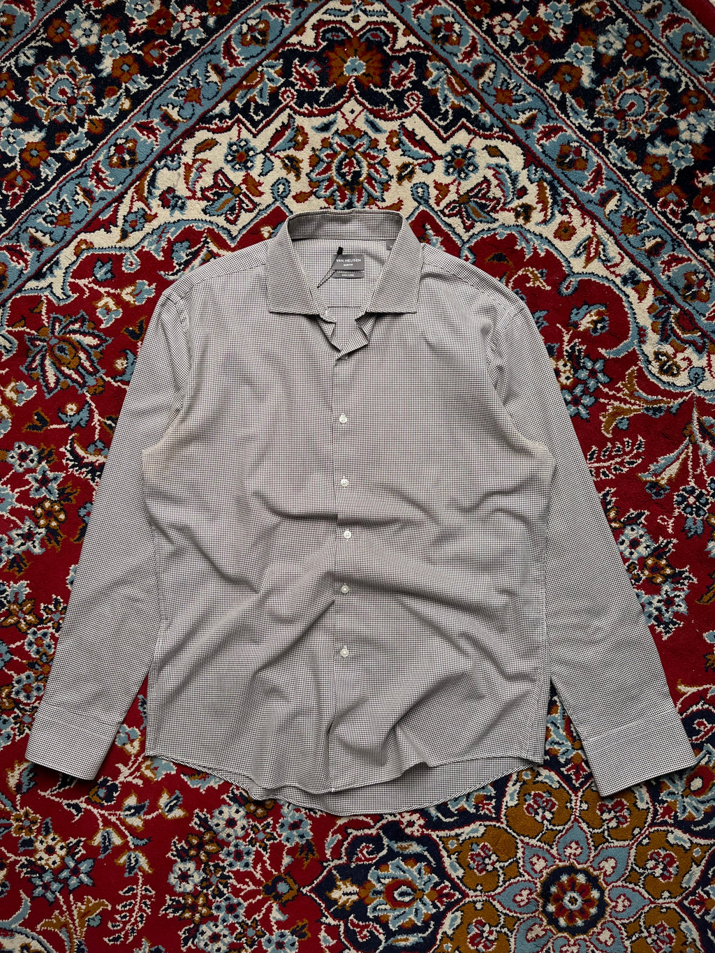 VAN HEUSEN SLIM FIT HOUNDSTOOTH BUTTON DOWN SHIRT - L
