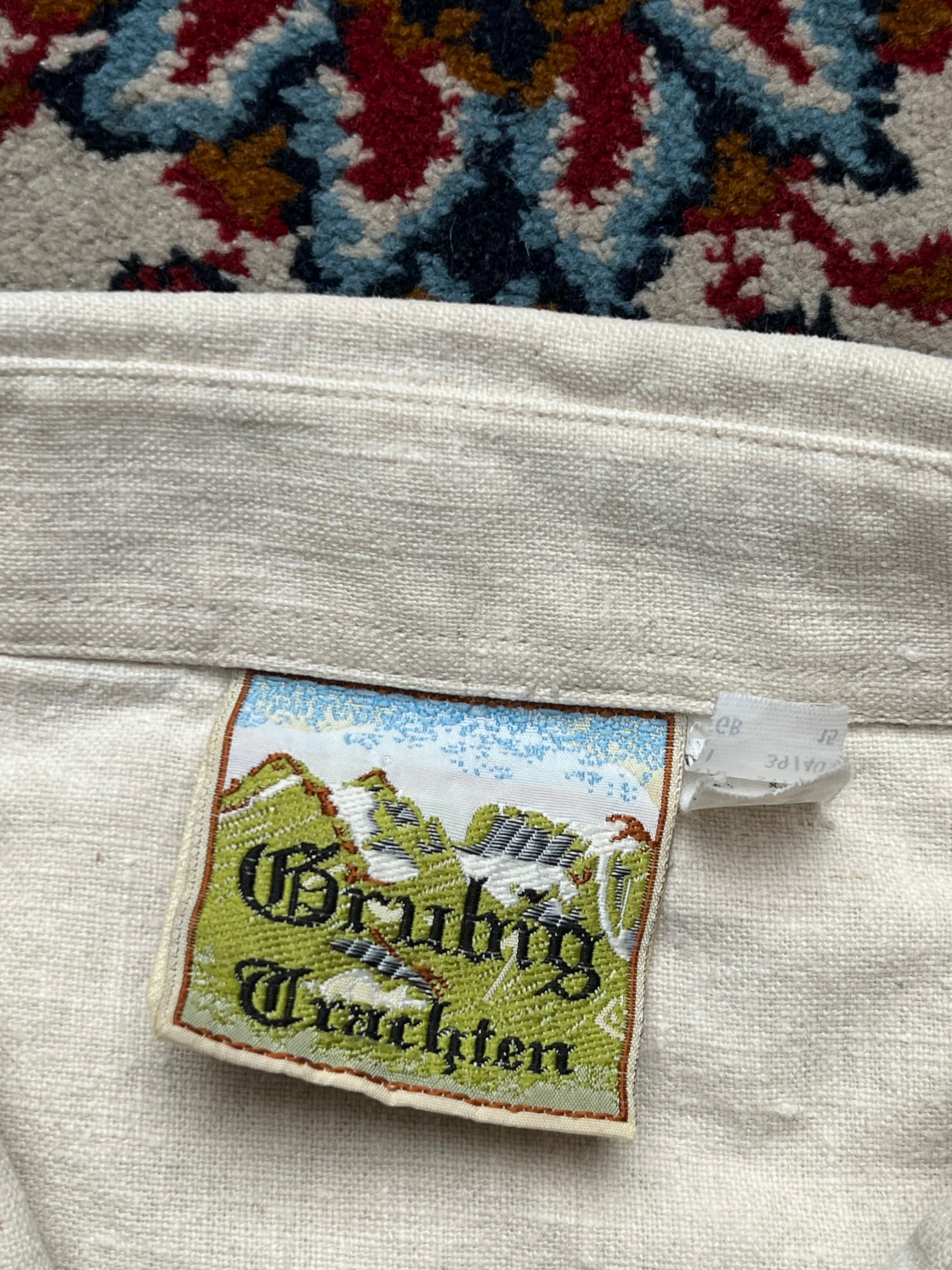 Grubig Trachten Cream Embroidered Bavarian Alpine Linen Shirt - M
