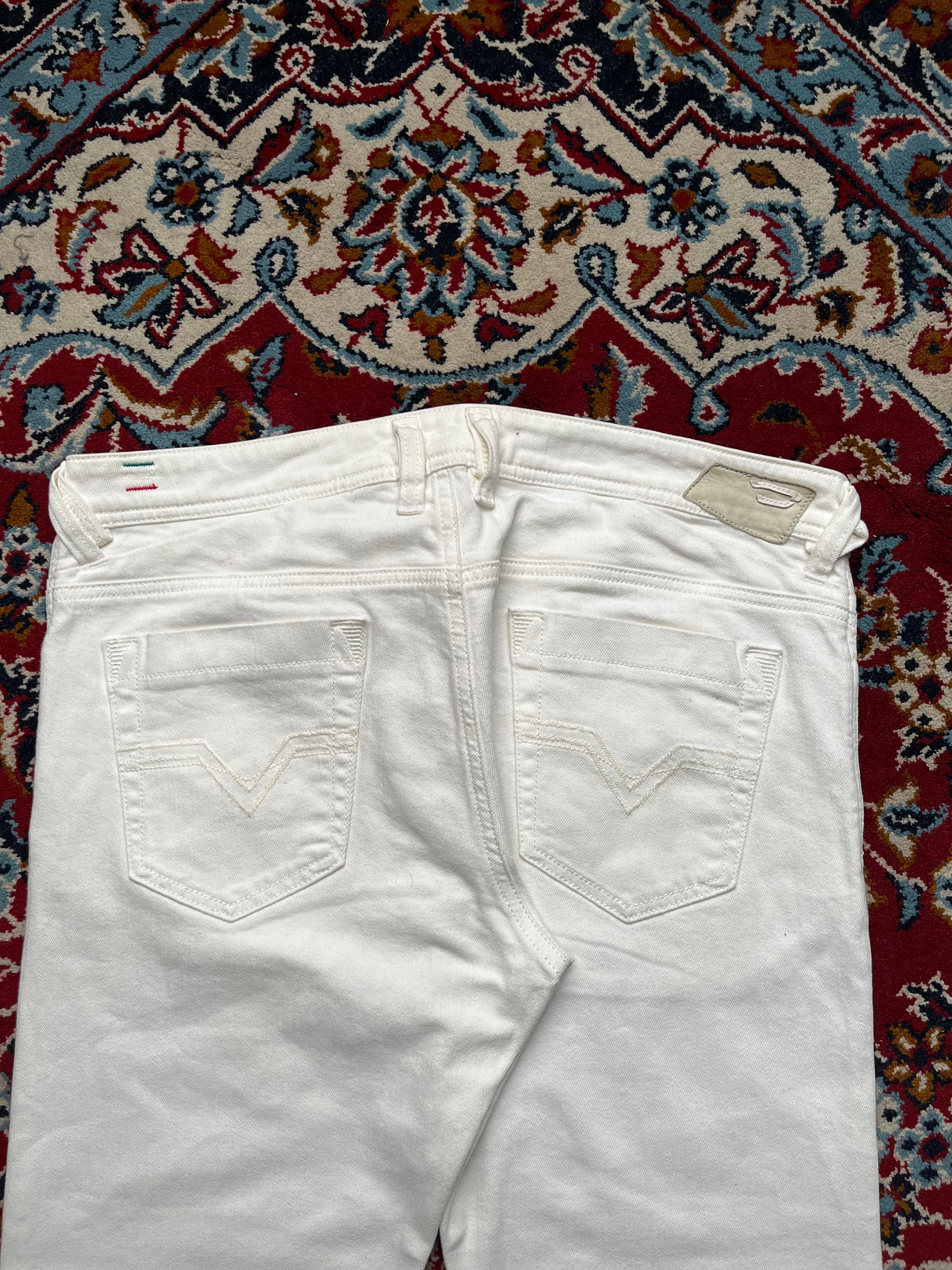Diesel Trouleg White Bootcut Jeans - 34