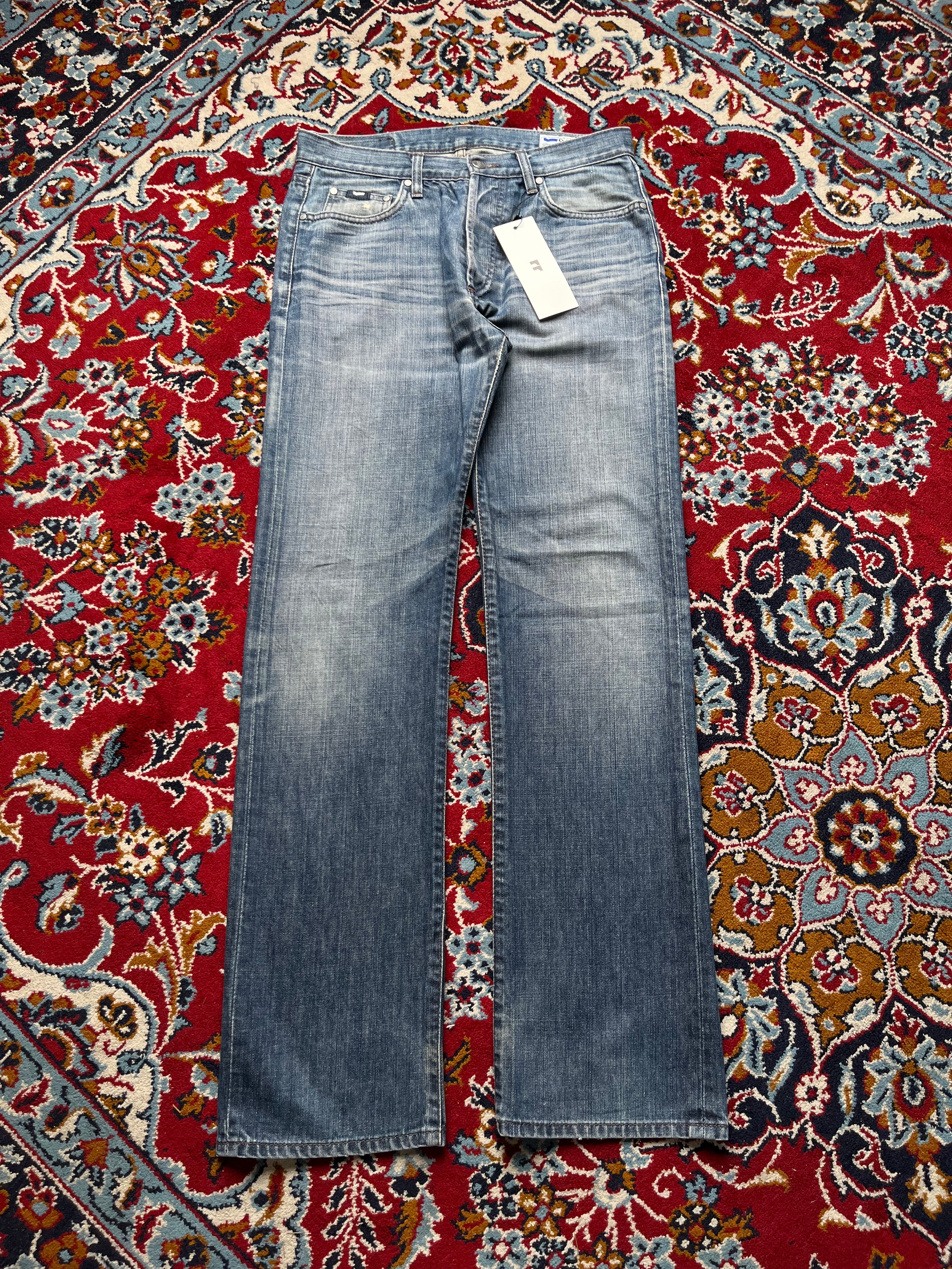 GAS Memphis Medium Washed Straight Fit Jeans - 30