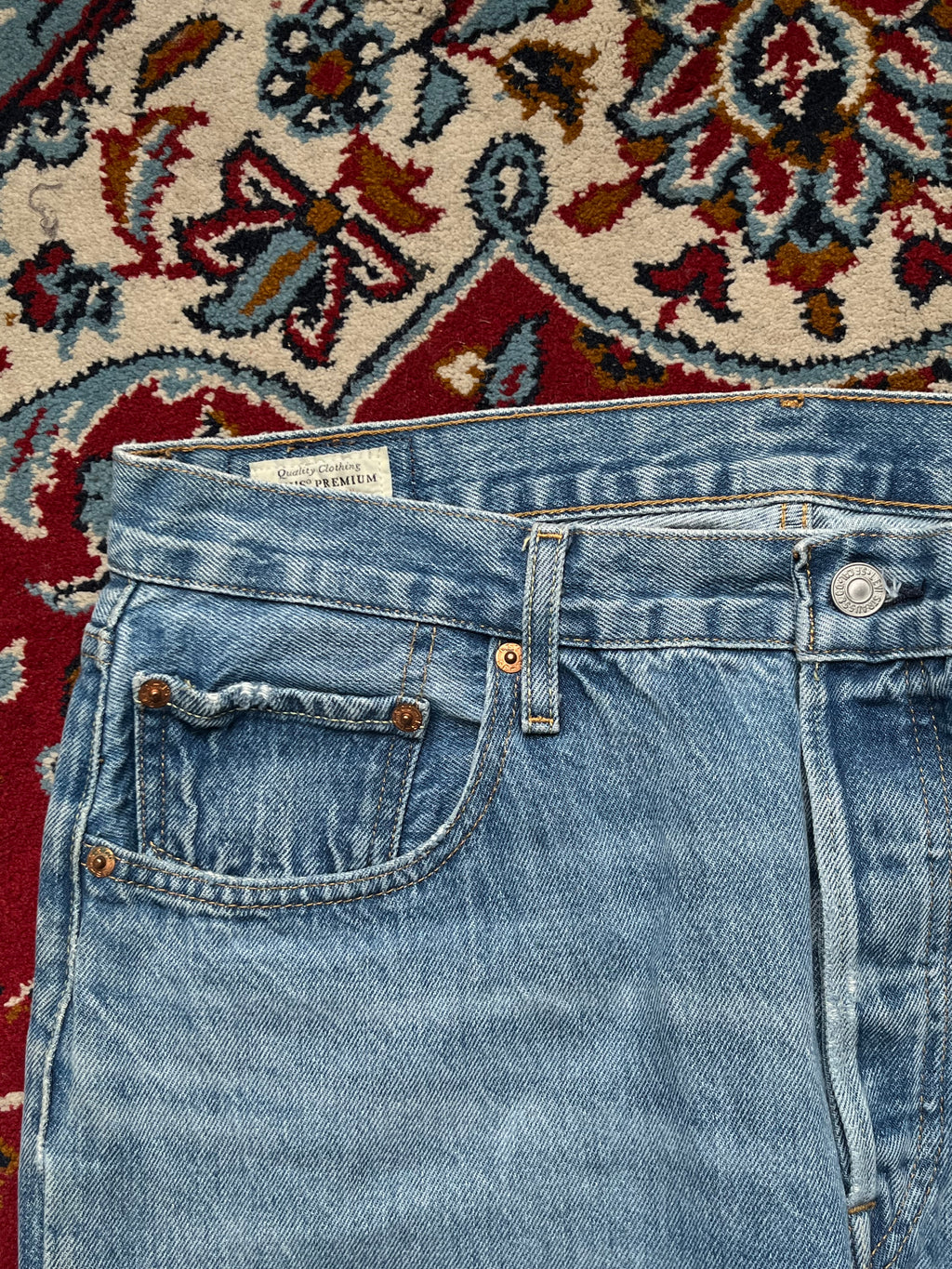 Levi's 501 Premium Original Fit Light Washed Jeans - 34