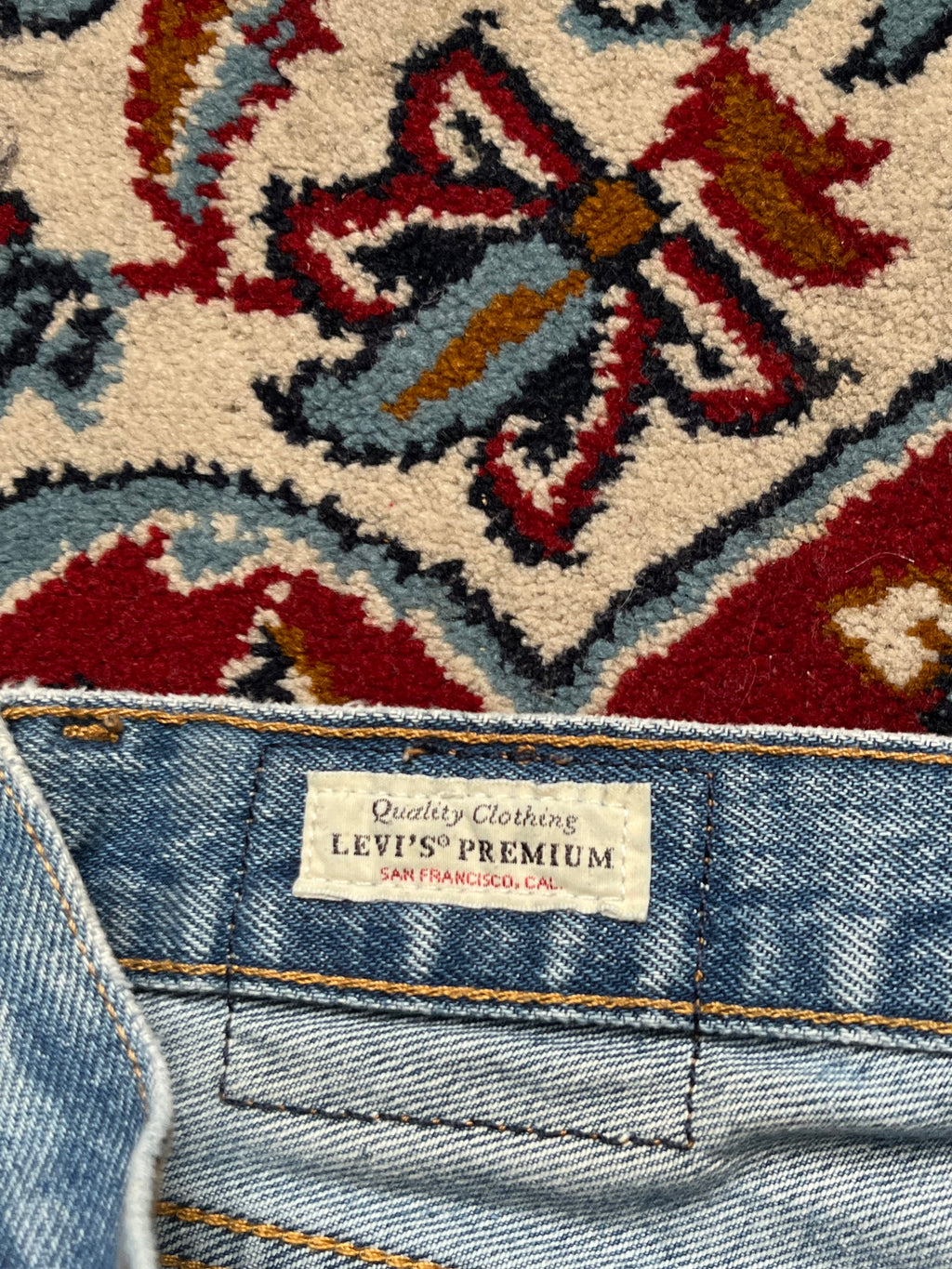 Levi's 501 Premium Original Fit Light Washed Jeans - 34