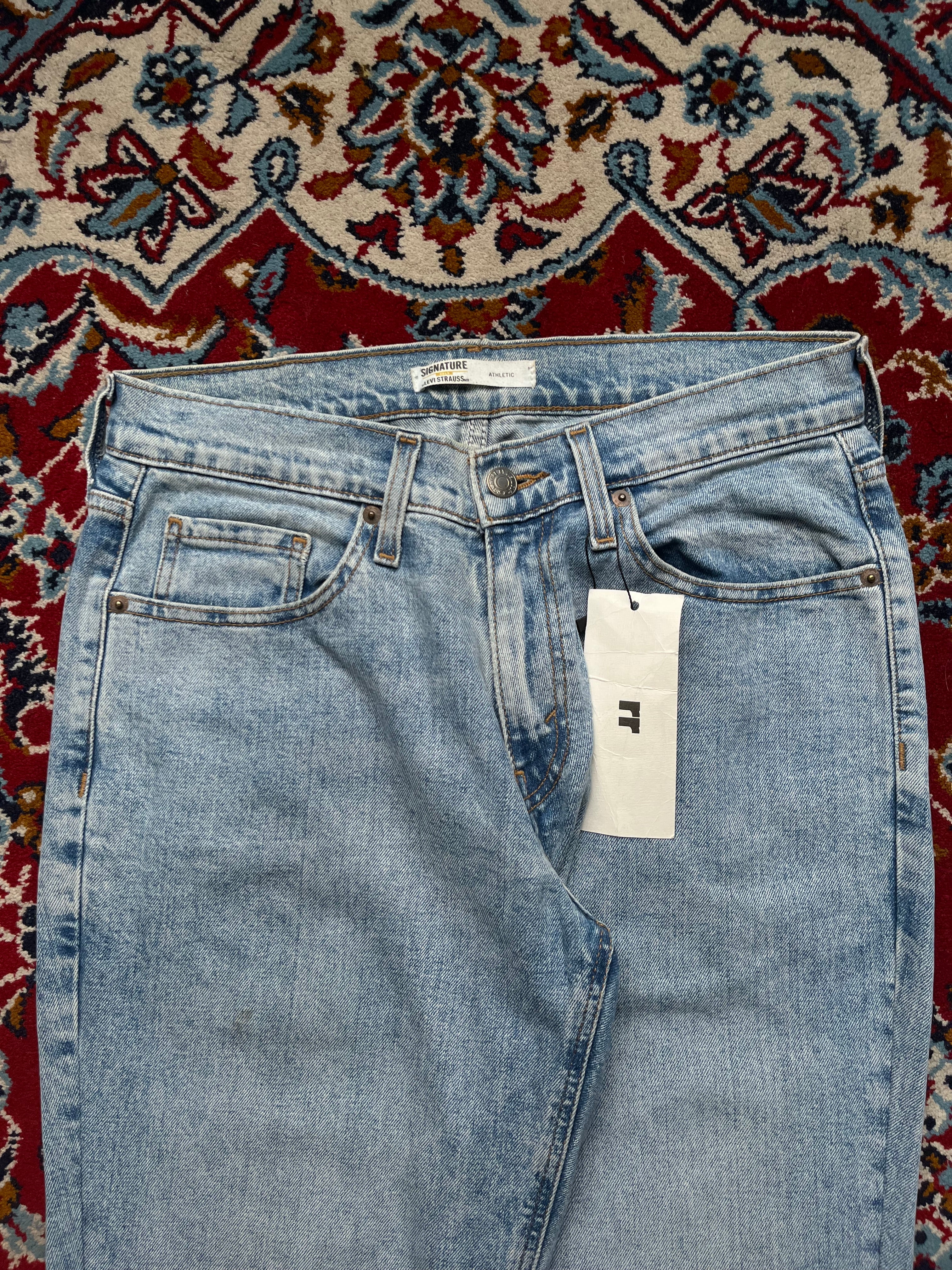 Signature by Levi Strauss & Co. Gold Label Athletic Fit Light Washed Jeans - 30