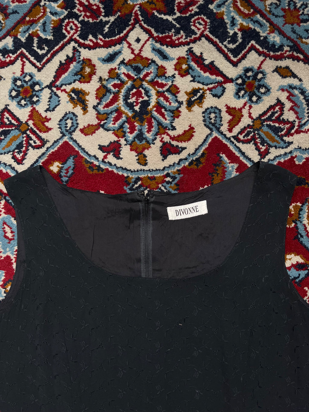 Vintage DIVONNE Black Embroidered Floral Sheath Sleeveless Dress - M