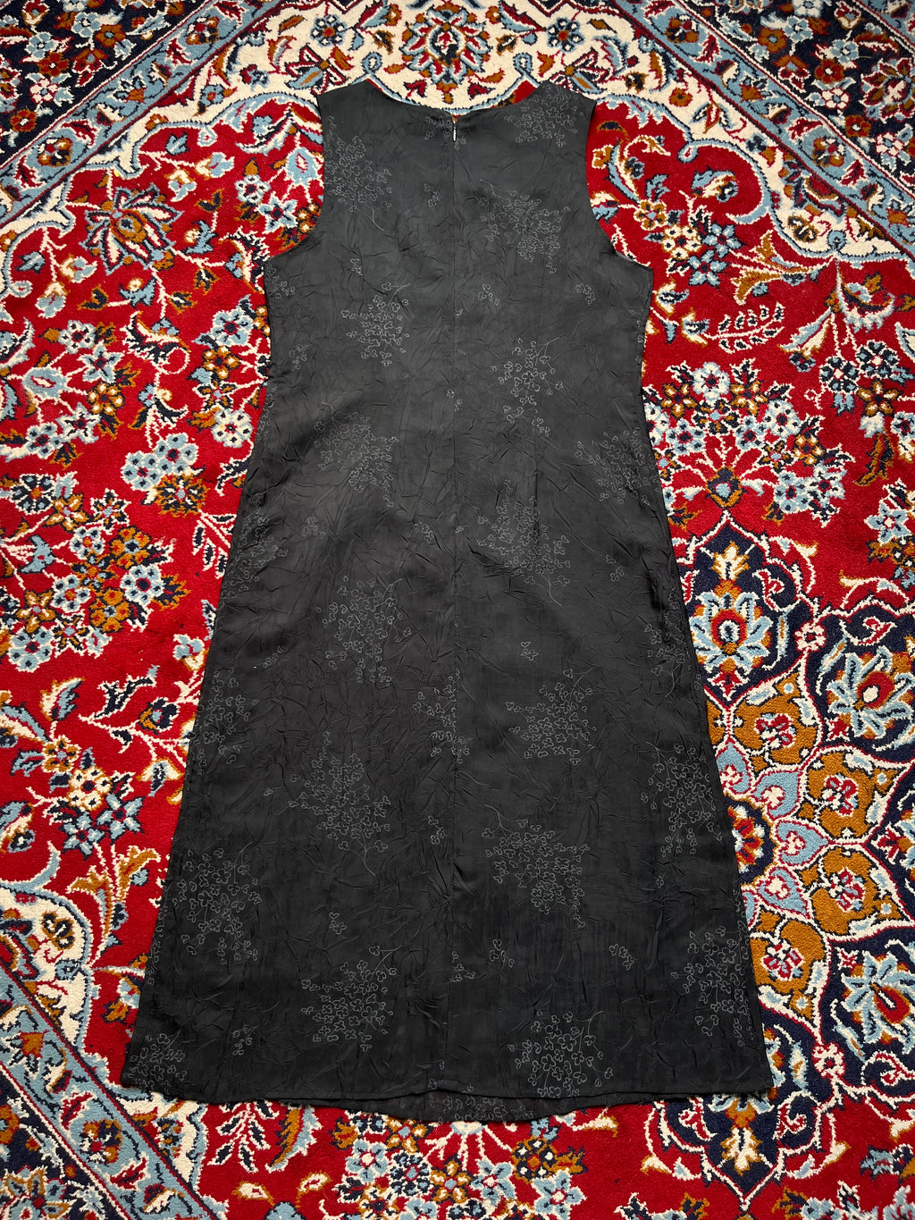 Women Black Crinkled Floral Jacquard Sleeveless Dress - M