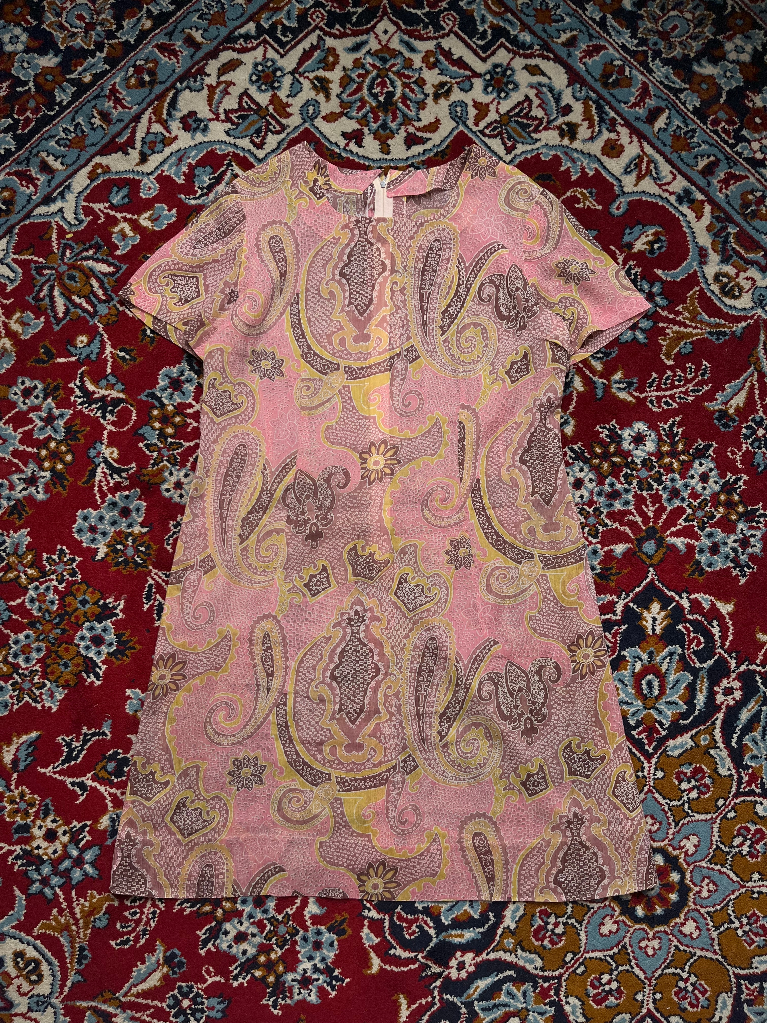 Vintage Pink Paisley Short Sleeve Dress - M