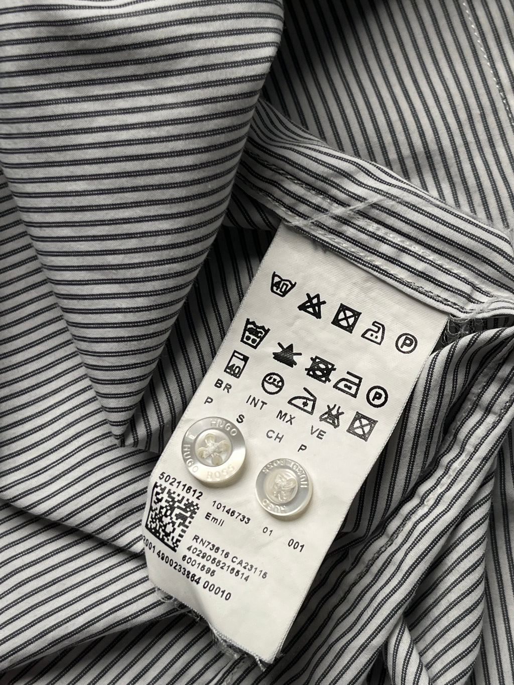 HUGO Boss Slim Line Striped Button Down Shirt - M