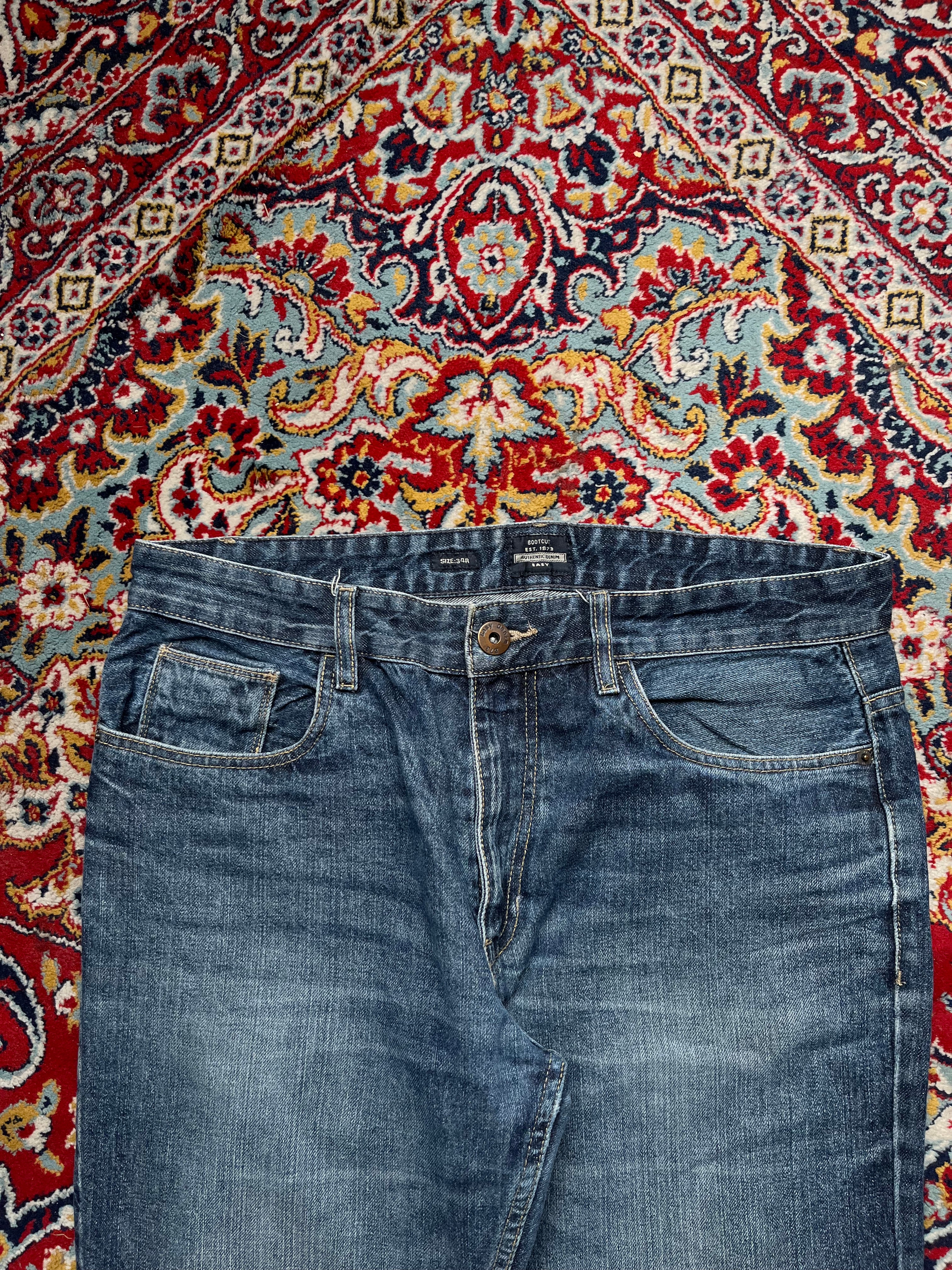 Vintage Easy Authentic Medium Washed Bootcut Jeans - 34