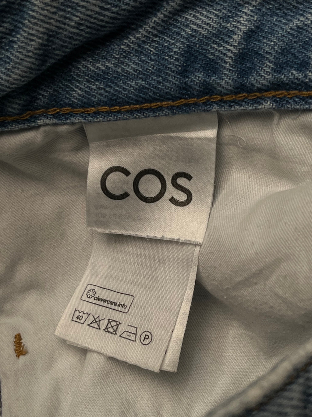 COS Light Washed Relaxed Fit Jeans - 30