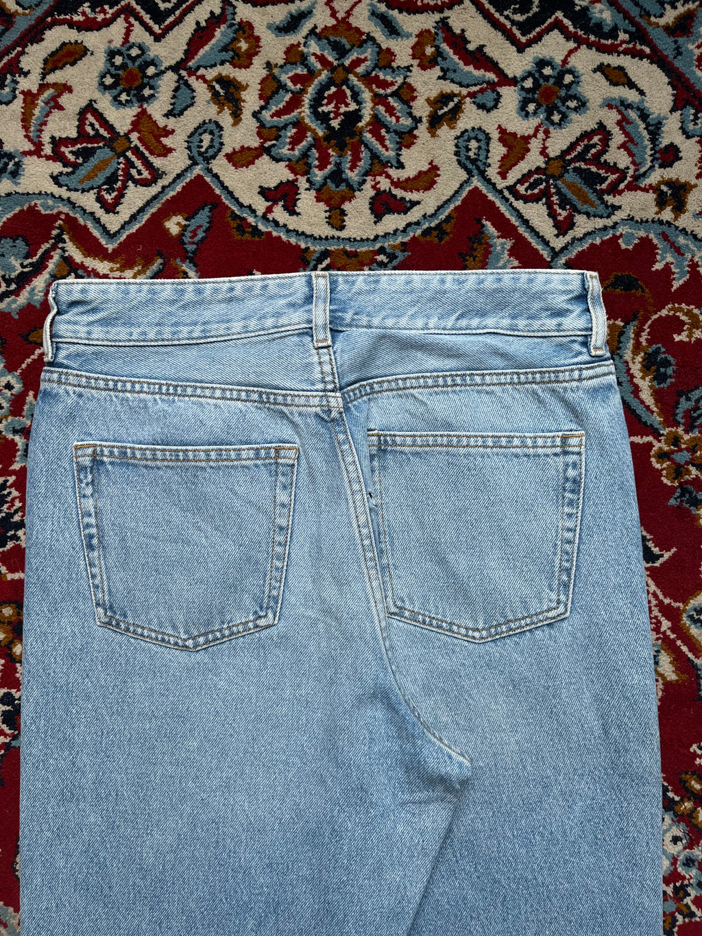 COS Light Washed Relaxed Fit Jeans - 30