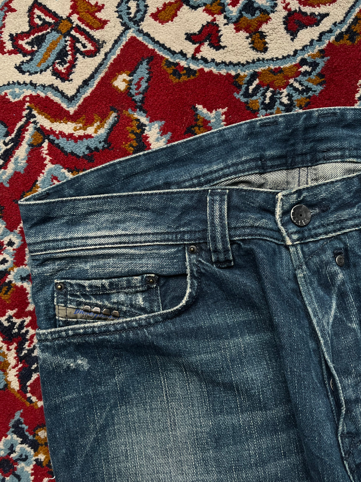 Diesel Safado Slim Straight Fit Distressed Washed JEANS - 34