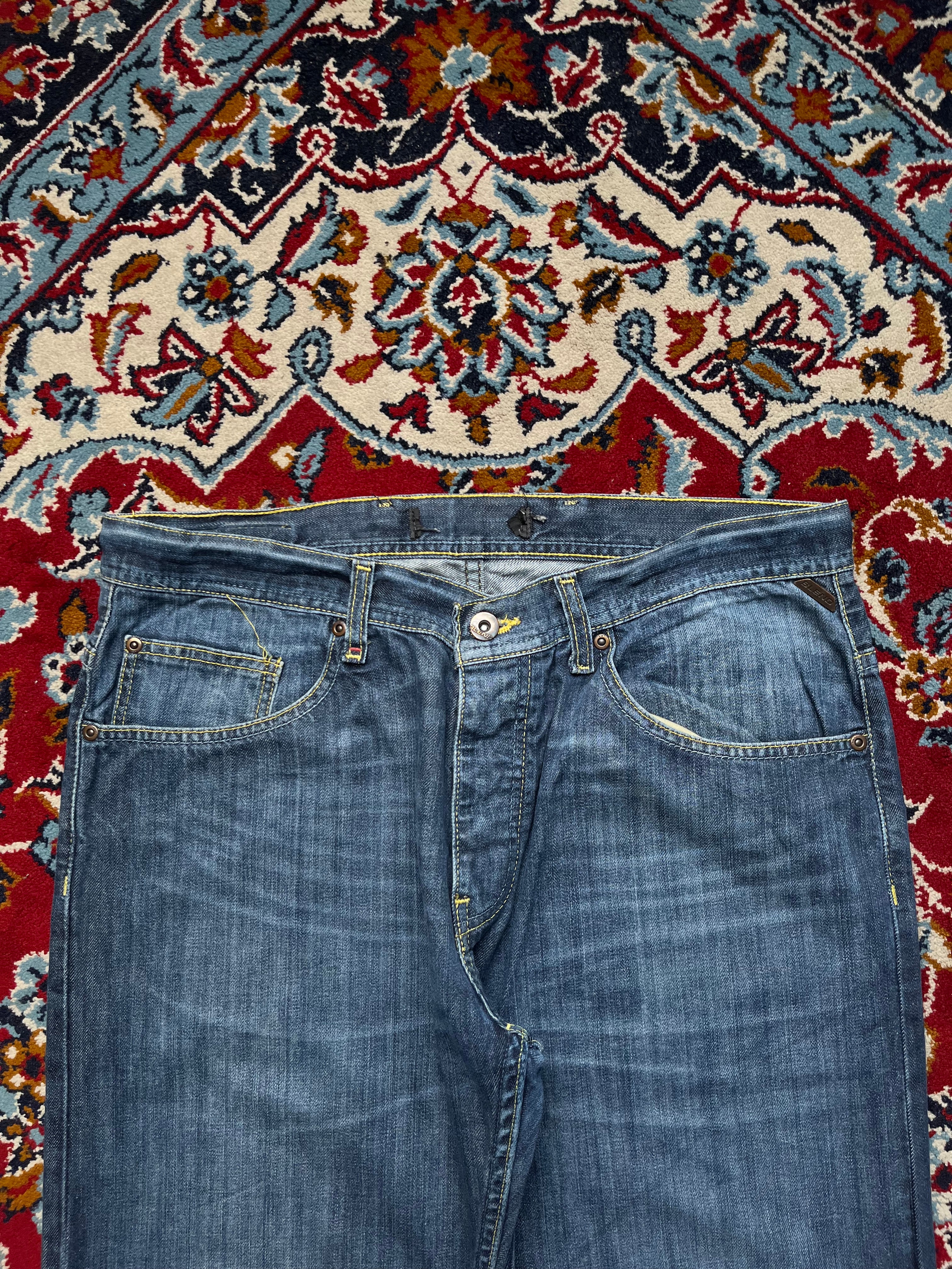 Blend Medium Washed Bootcut JEANS - 32