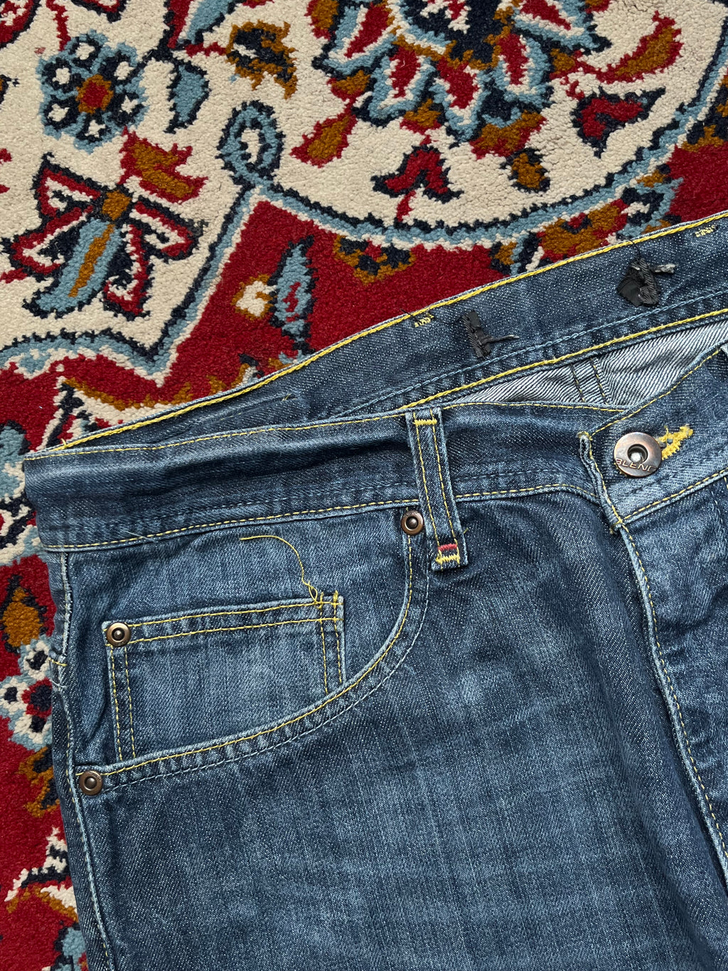 Blend Medium Washed Bootcut JEANS - 32
