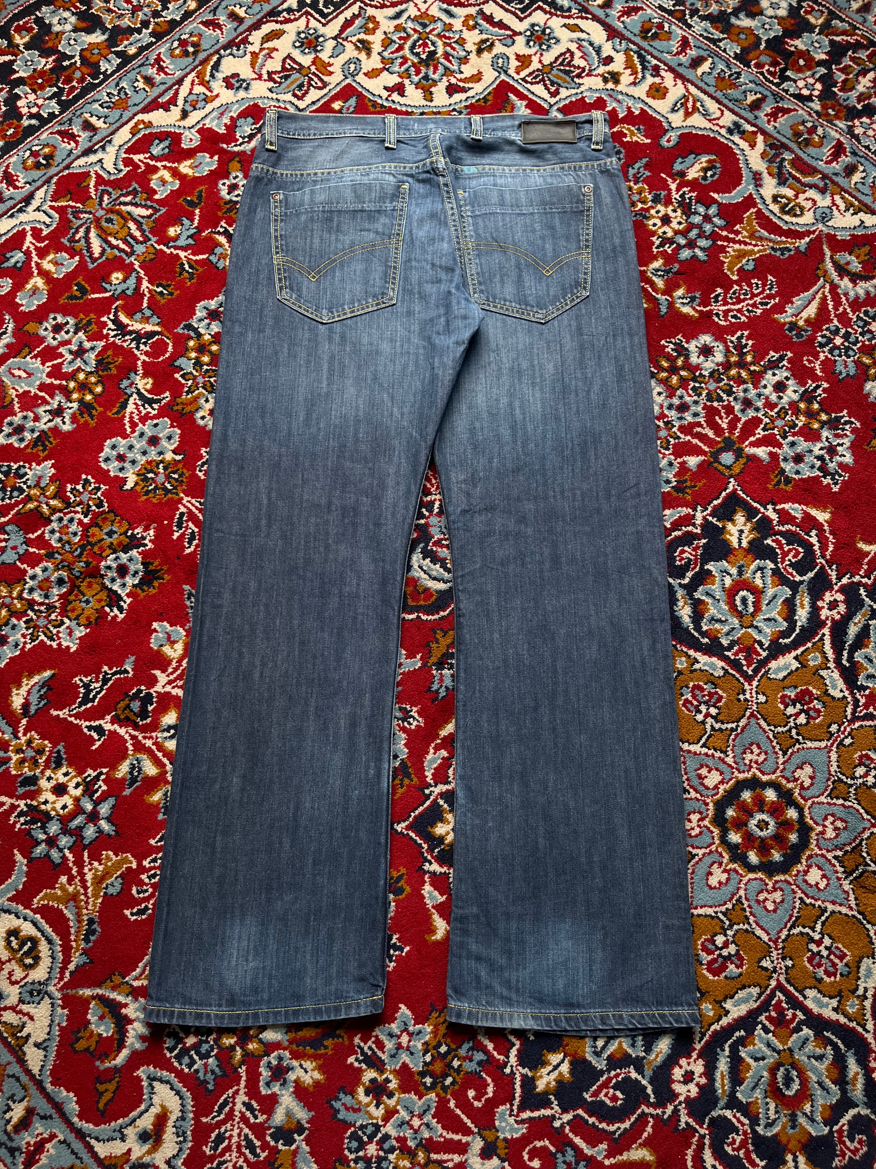 Blend Medium Washed Bootcut JEANS - 32