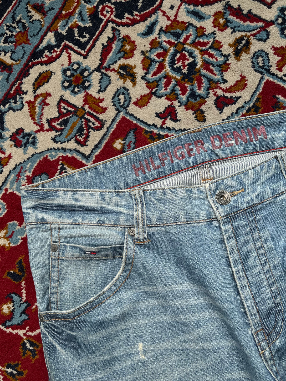 Vintage Hilfiger Denim Light Washed Straight Fit Jeans - 38