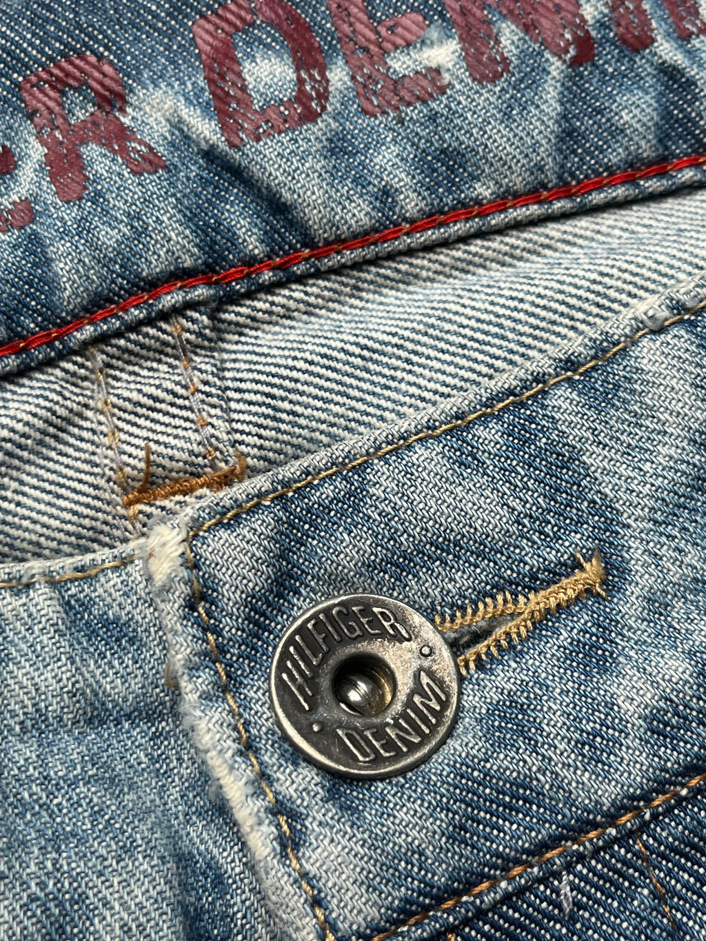Vintage Hilfiger Denim Light Washed Straight Fit Jeans - 38