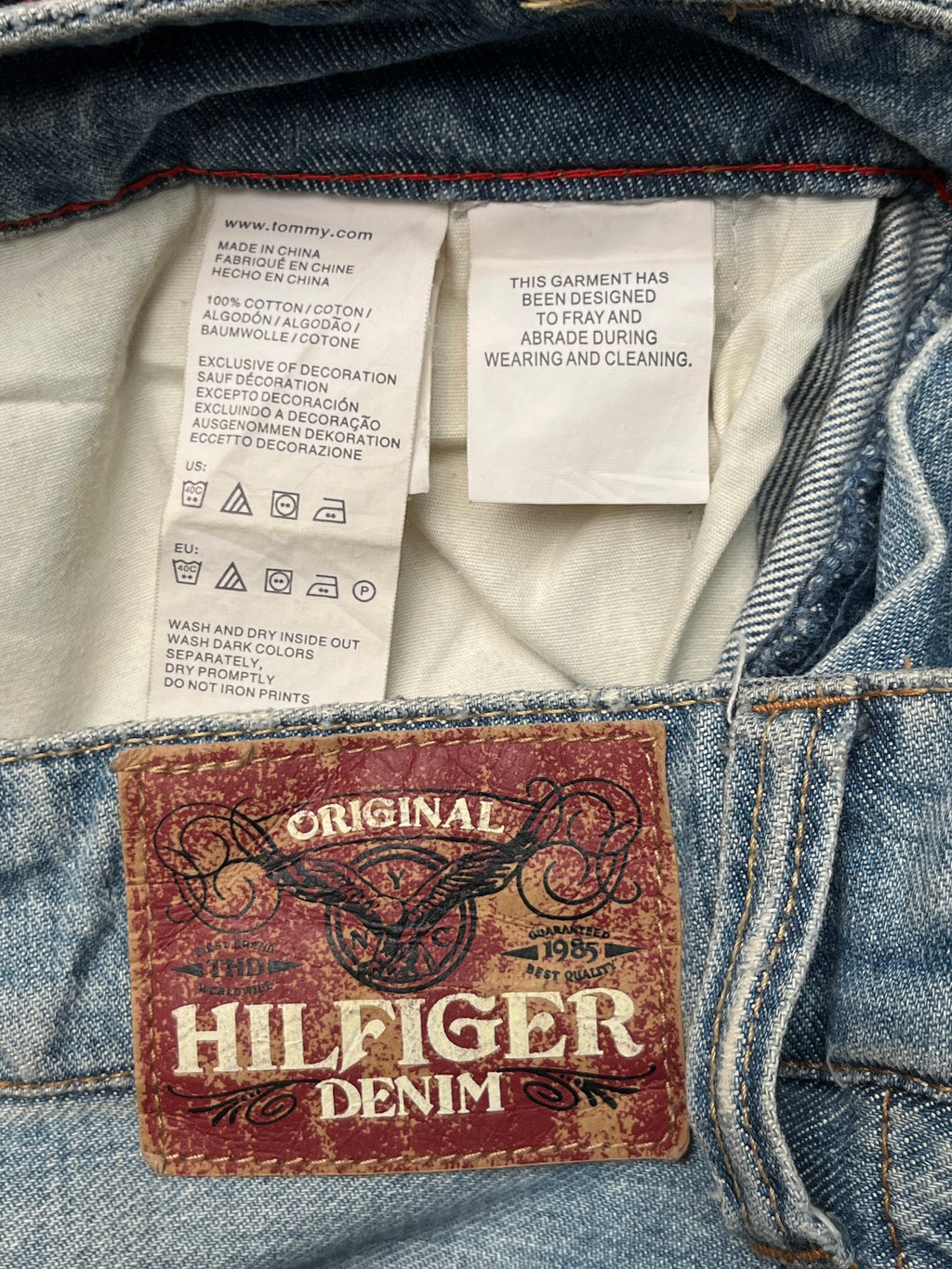 Vintage Hilfiger Denim Light Washed Straight Fit Jeans - 38