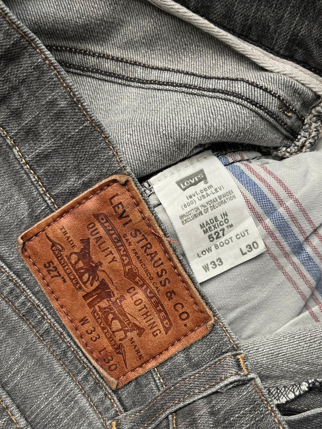 Vintage Levi’s 527 Bootcut Faded Grey Jeans - 32