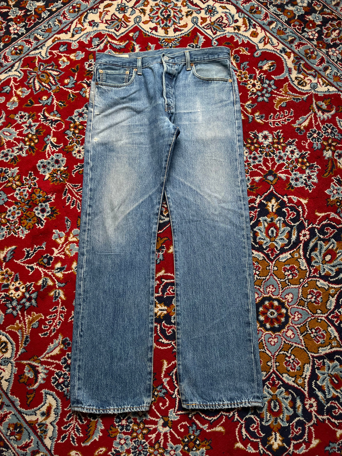 Levi’s Premium 501 Original Fit Medium Washed Jeans - 34