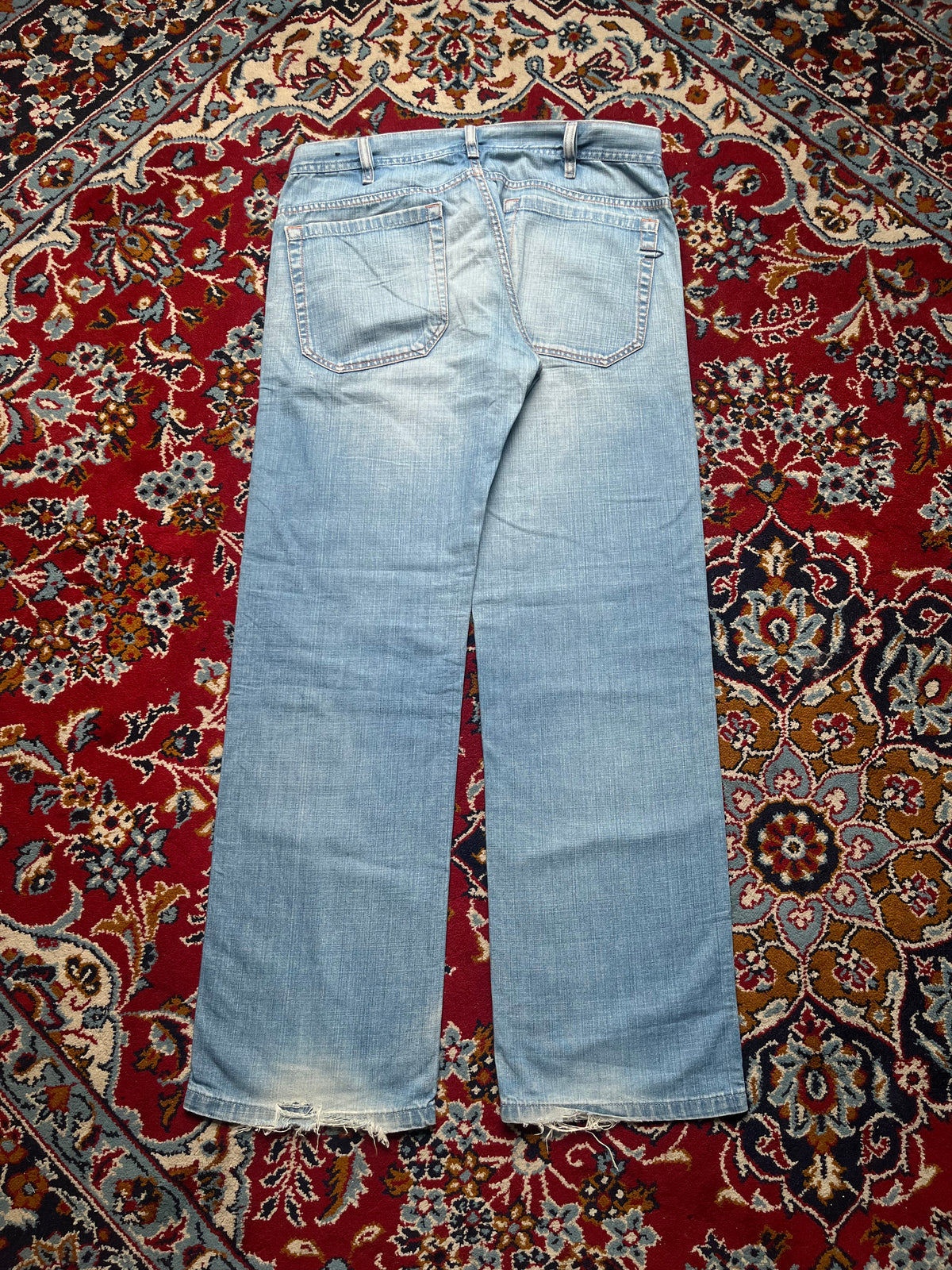 Diesel Light Washed Straight Fit JEANS - 34