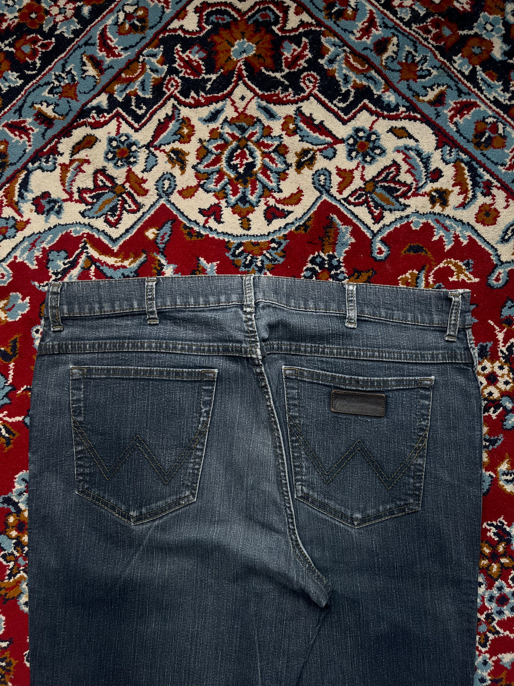 Wrangler Dark Washed Straight Fit JEANS - 38
