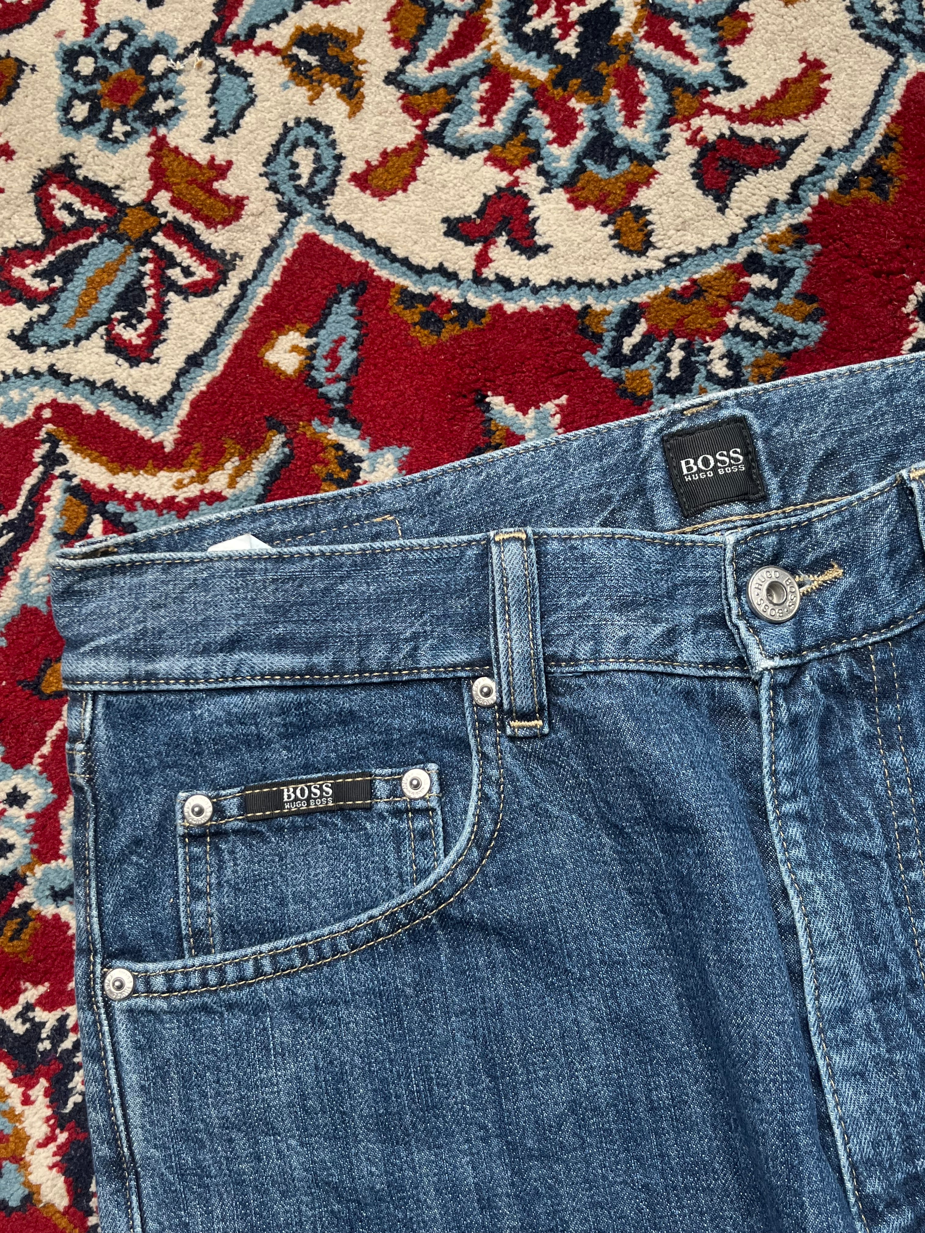 Vintage Hugo Boss Arkansas Straight Fit Medium Washed Jeans - 30