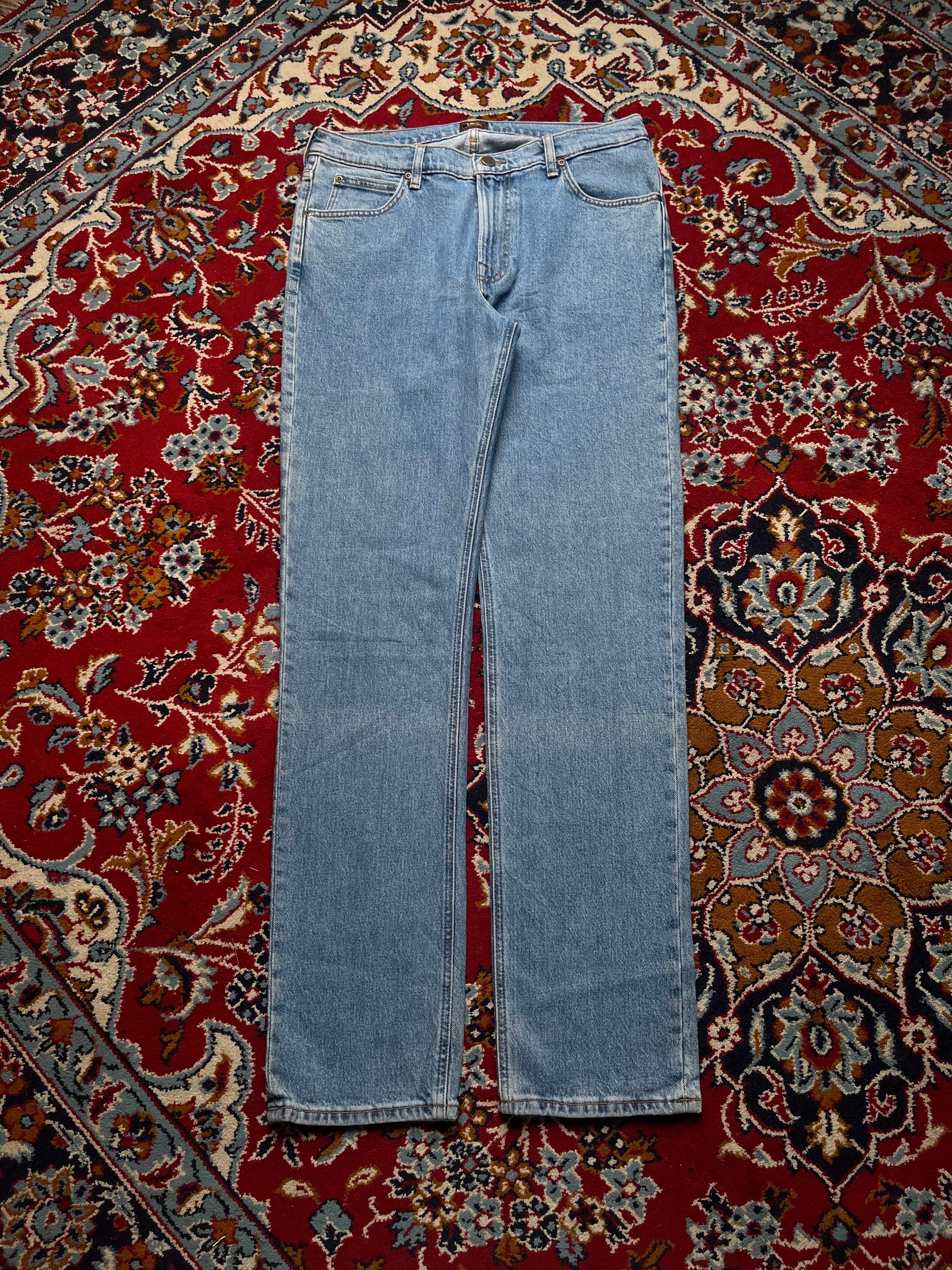 Lee West Straight Fit Light Washed Jeans - 32