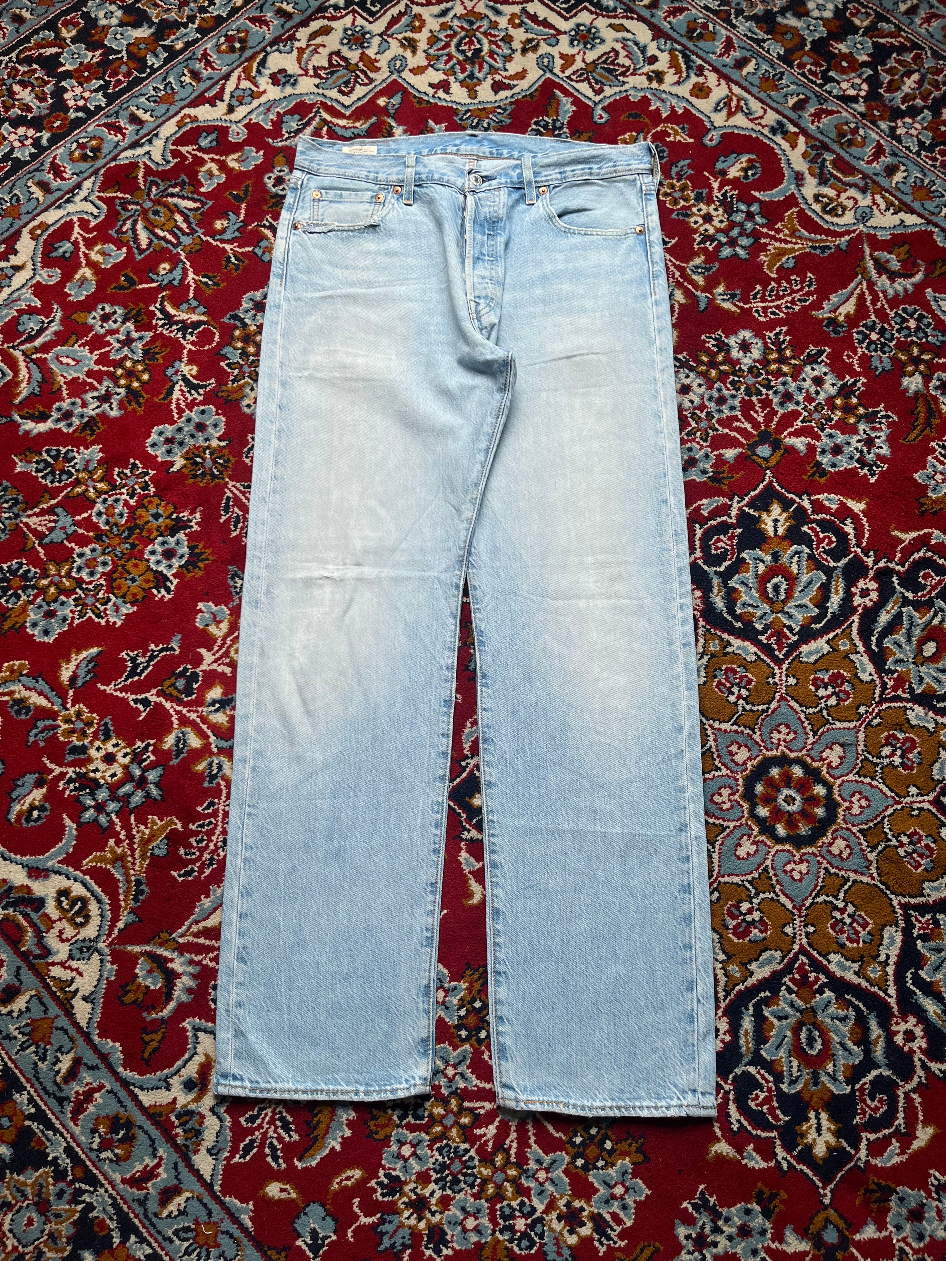 Levi's Premium 501 Original Fit Light Washed Straight Fit Jeans - 34
