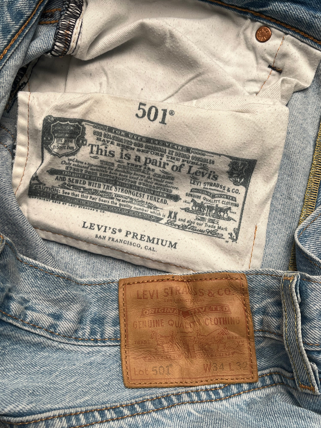 Levi's Premium 501 Original Fit Light Washed Straight Fit Jeans - 34
