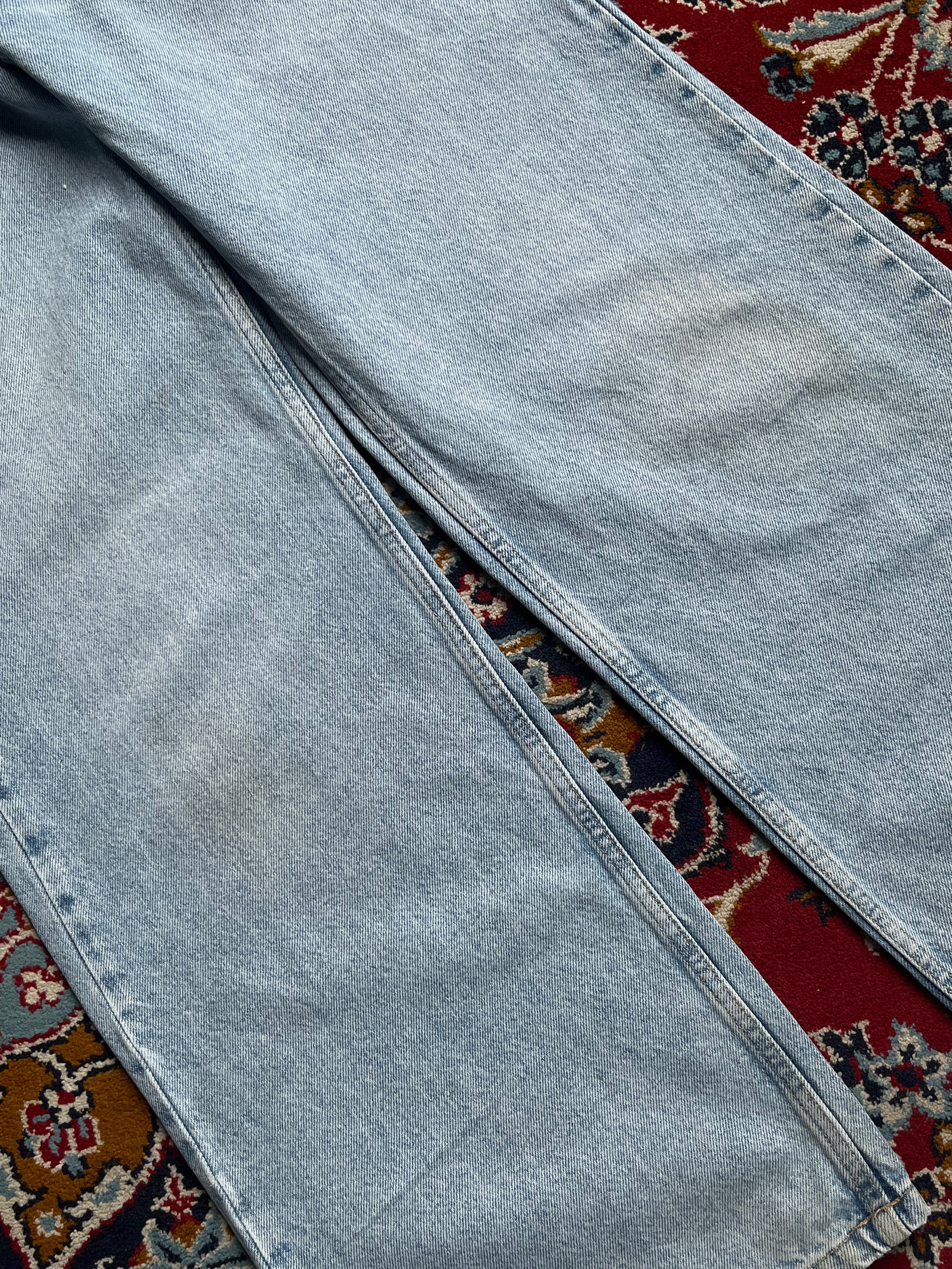 Pull & Bear Light Washed Baggy Jeans - 28