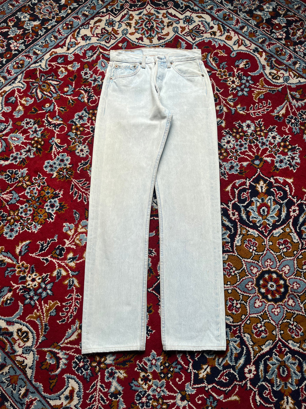 Vintage Levi's 501 Straight Fit Light Washed JEANS - 24