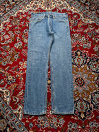 Levi’s 505 Regular Fit Medium Washed Jeans - 32