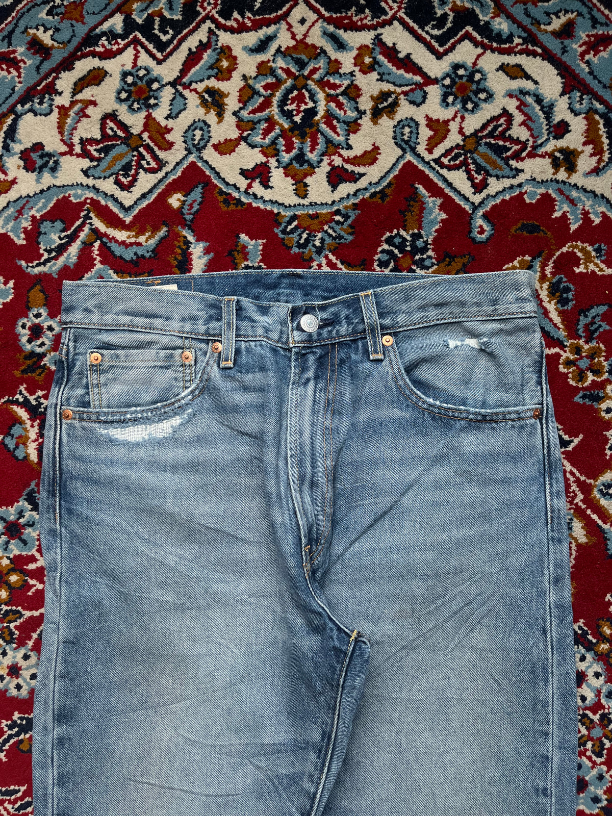 Levi's Premium 551 Z Original Light Washed Distressed Straight Fit Jeans - 32