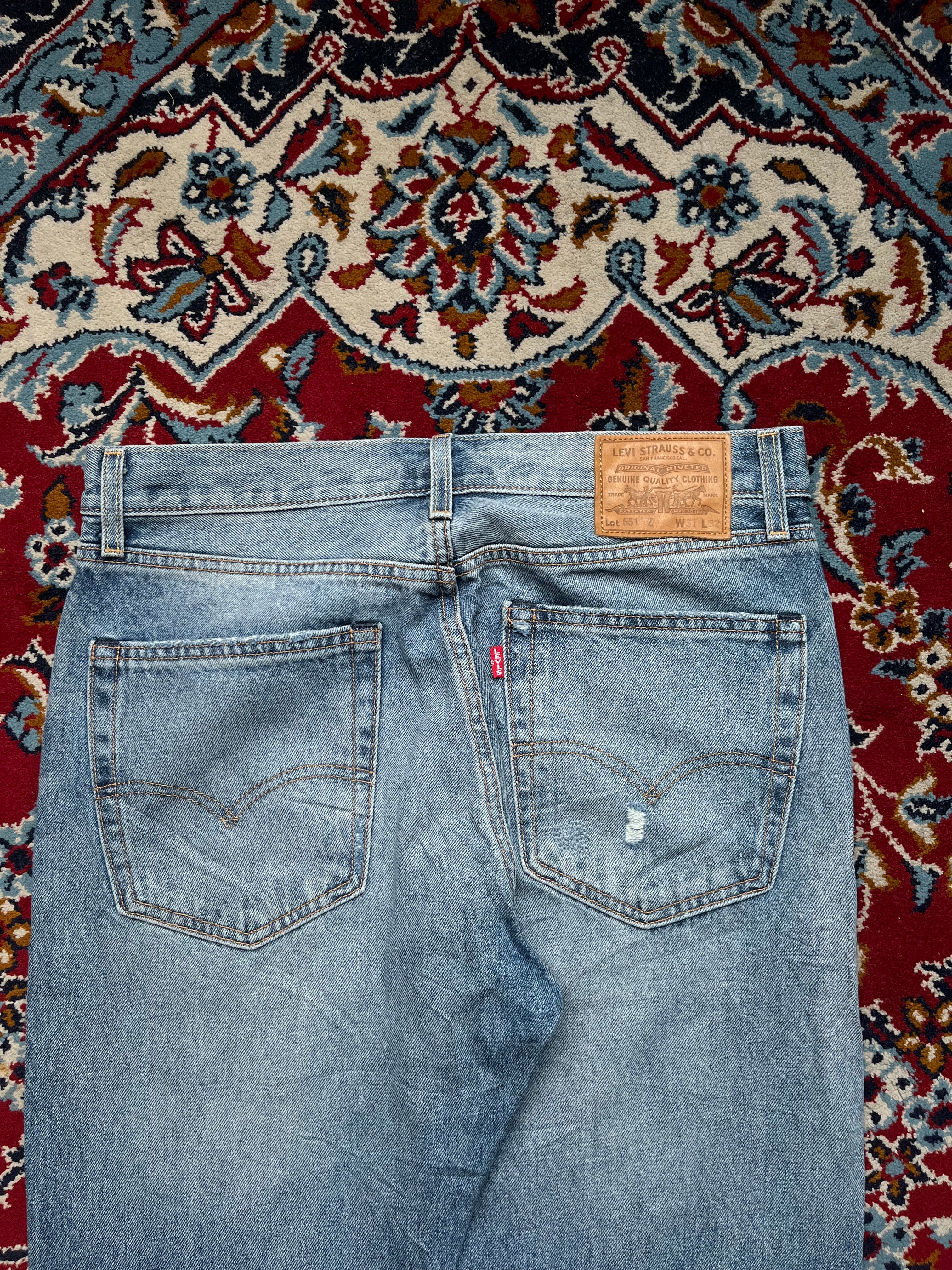 Levi's Premium 551 Z Original Light Washed Distressed Straight Fit Jeans - 32
