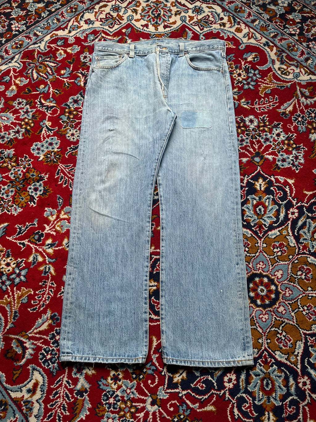 Vintage Levi's 501 Light Washed Straight Fit Jeans - 34