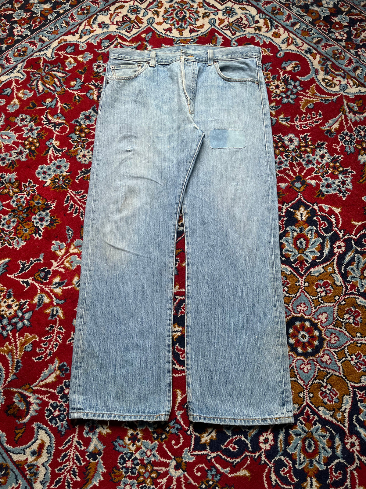 Vintage Levi's 501 Light Washed Straight Fit Jeans - 34