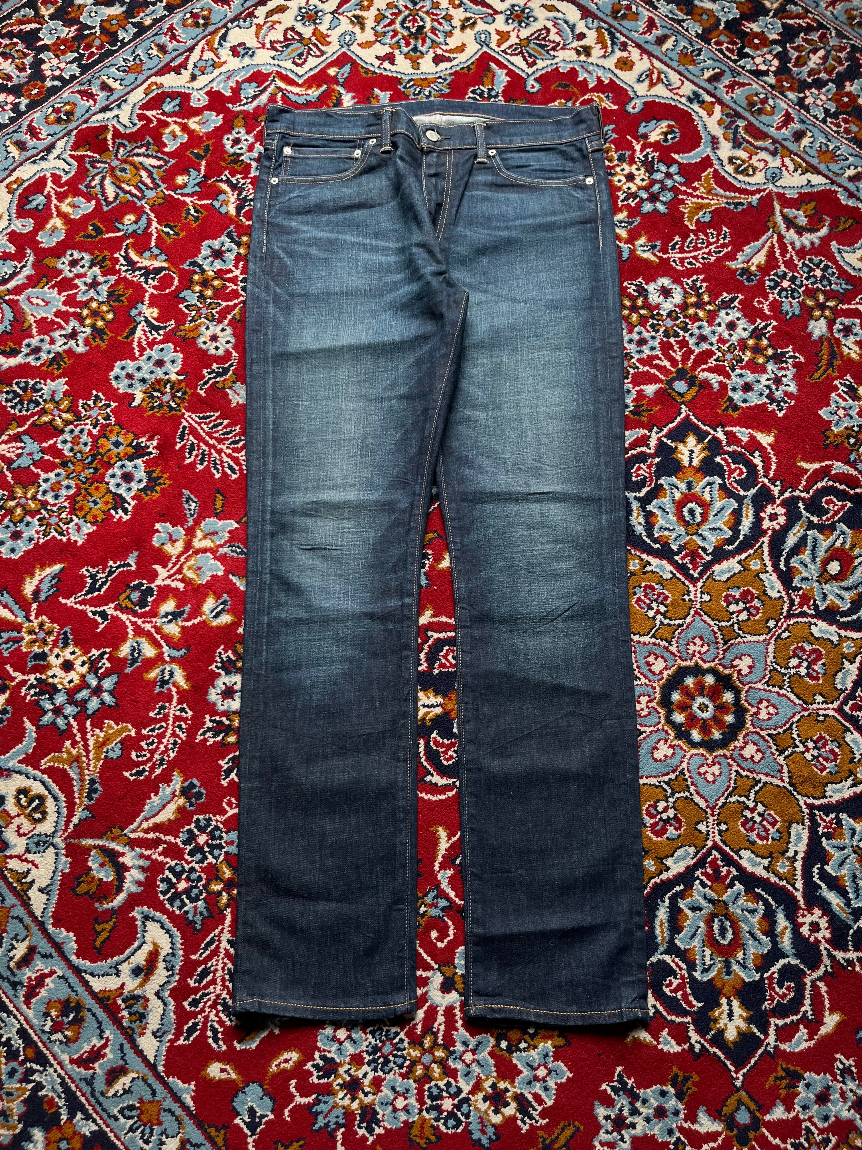 LEVI'S 510 Skinny Fit Dark Washed JEANS - 34